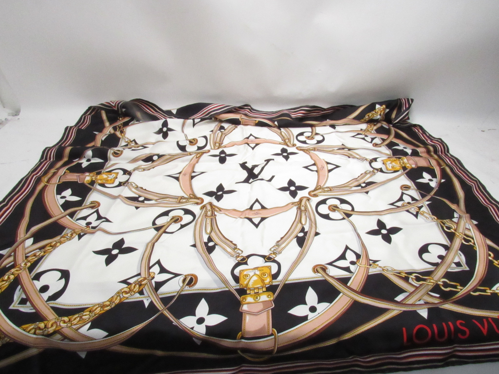 ルイヴィトン　カレ90・アルティメット　シルク　ストール　ショール　M76649 louis-vuitton-ultimate-