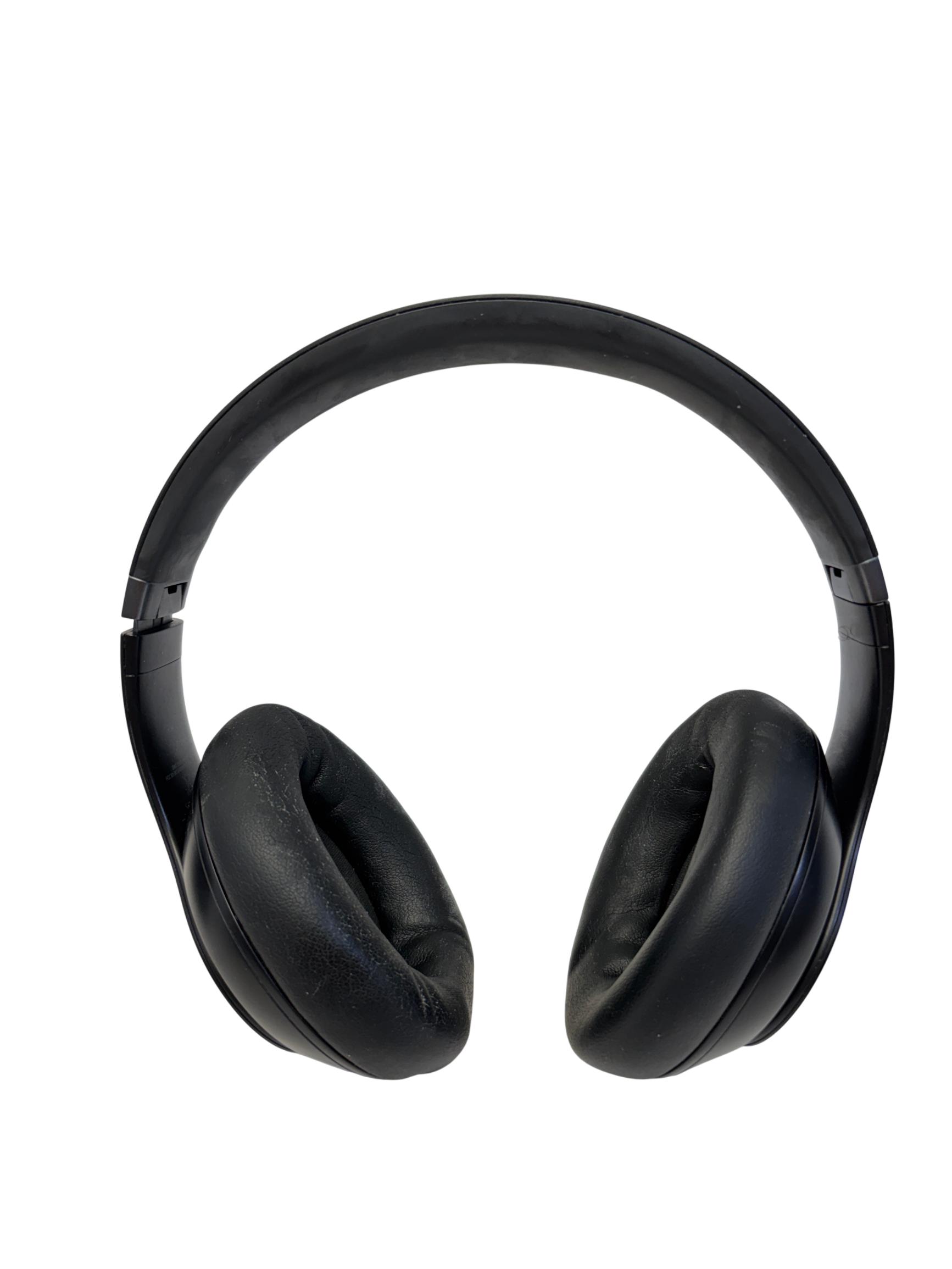 Apple Beats Studio Pro A2924 Wireless Noise Cancelling Over-Ear