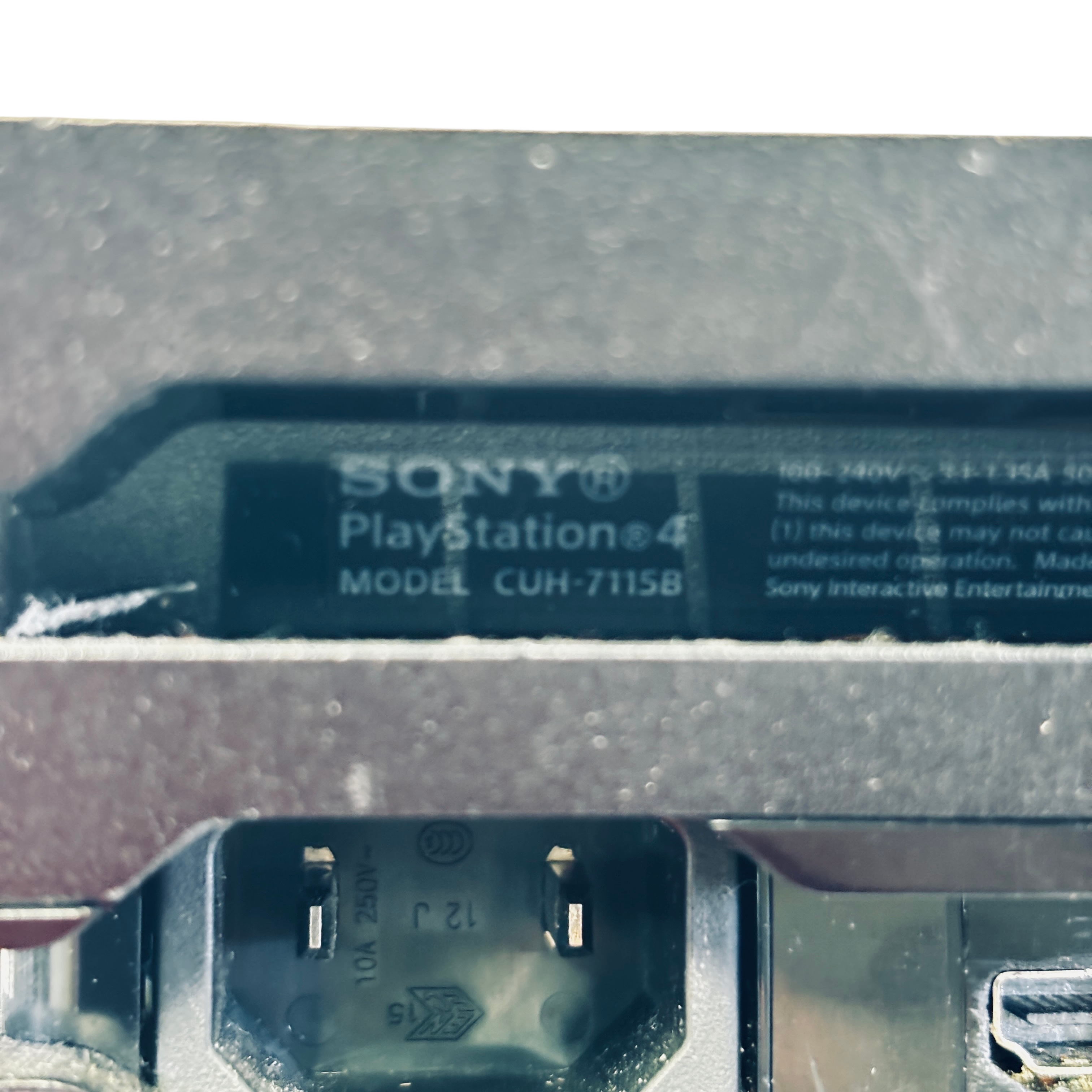 Sony PlayStation 4 Pro CUH-7115B 1TB Video Game Console 9721