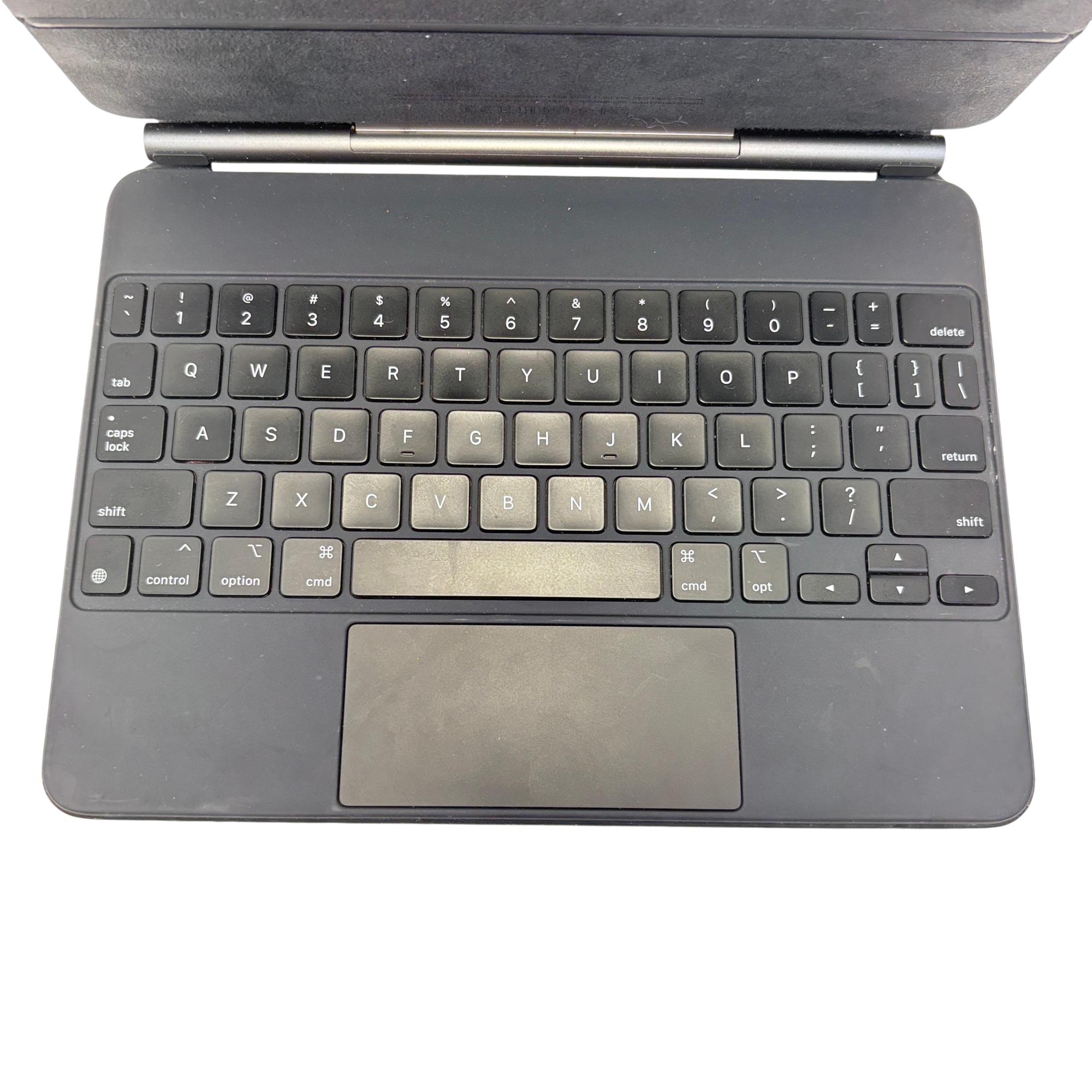 Apple Magic Keyboard A2261 11
