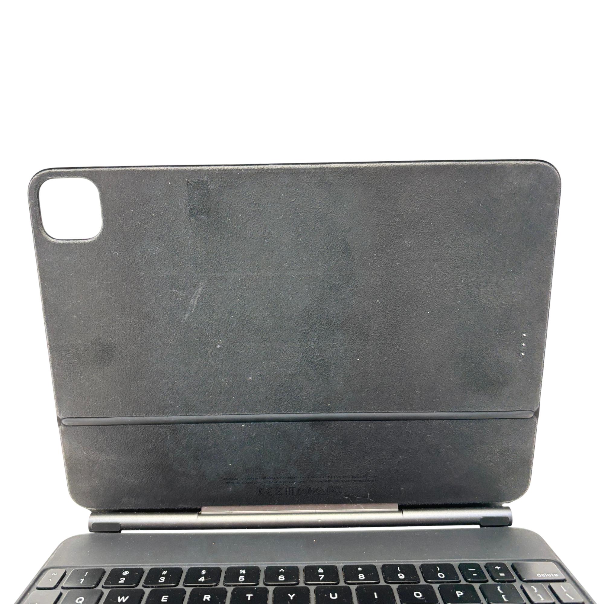 Apple Magic Keyboard A2261 11