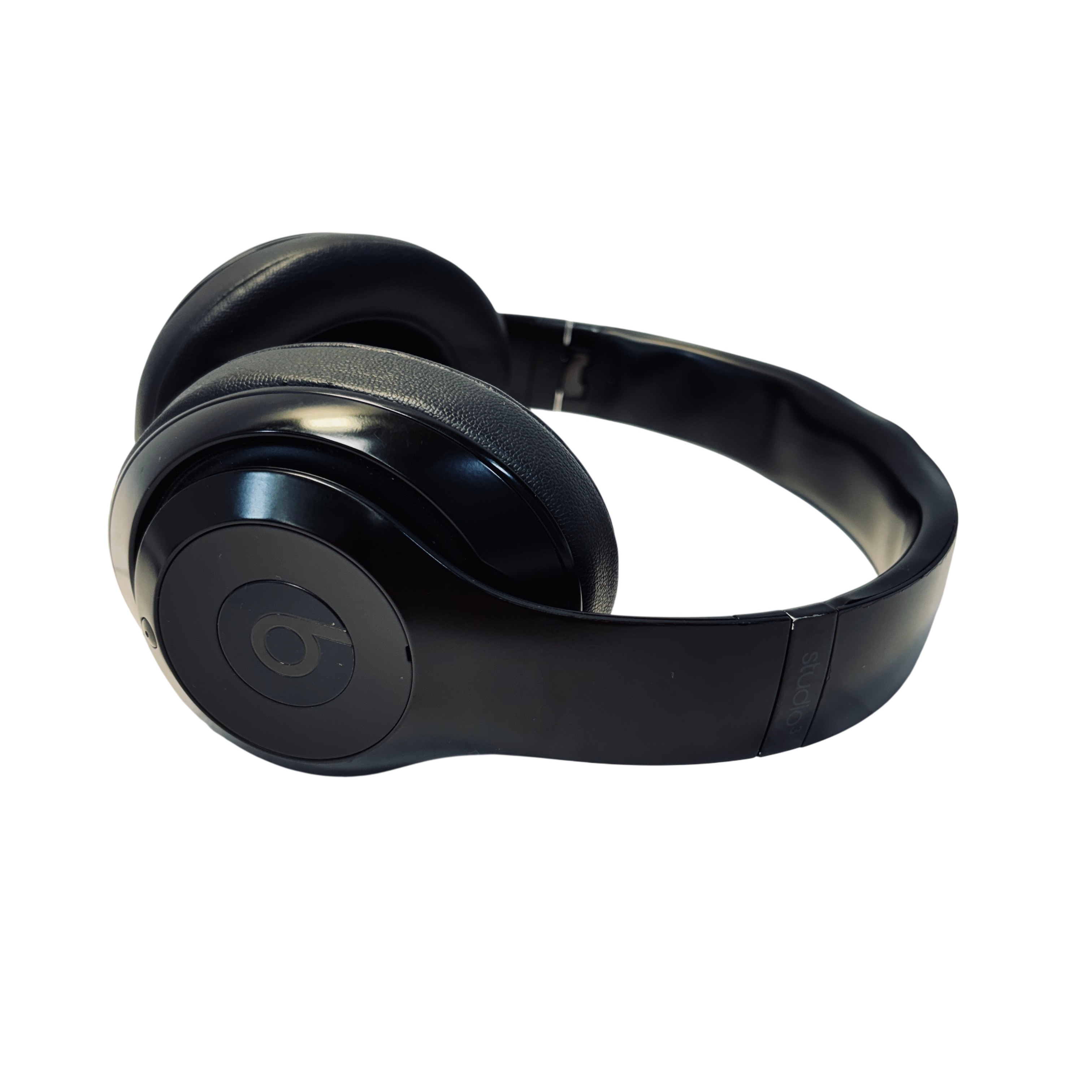 Beats by Dr. Dre Studio3 MX3X2LL/A Wireless Noise Cancelling