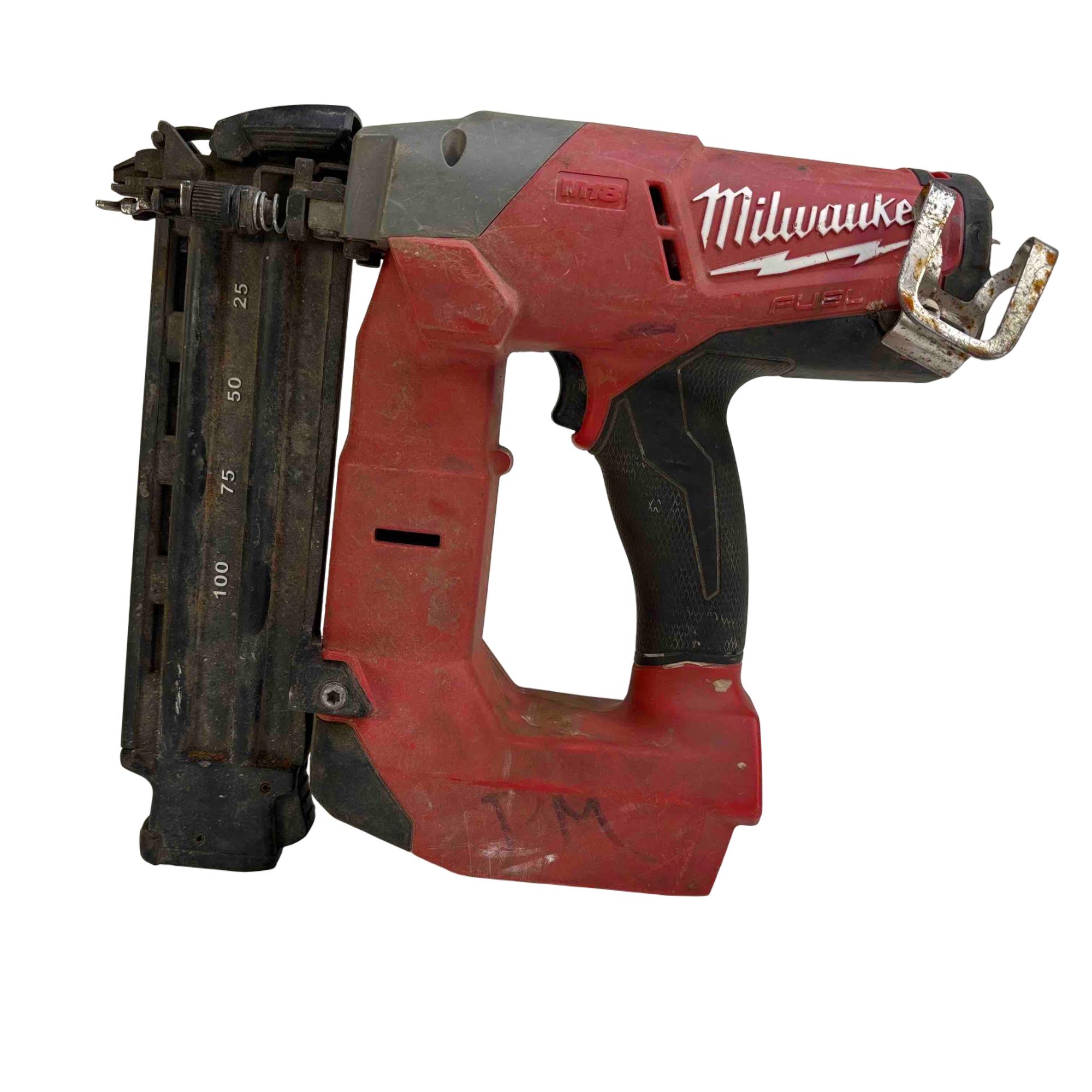 Milwaukee M18 FUEL 18-Volt Lithium-Ion Brushless Cordless Gen II 18-Gauge Brad Nailer W/M18 Brushless 1/4
