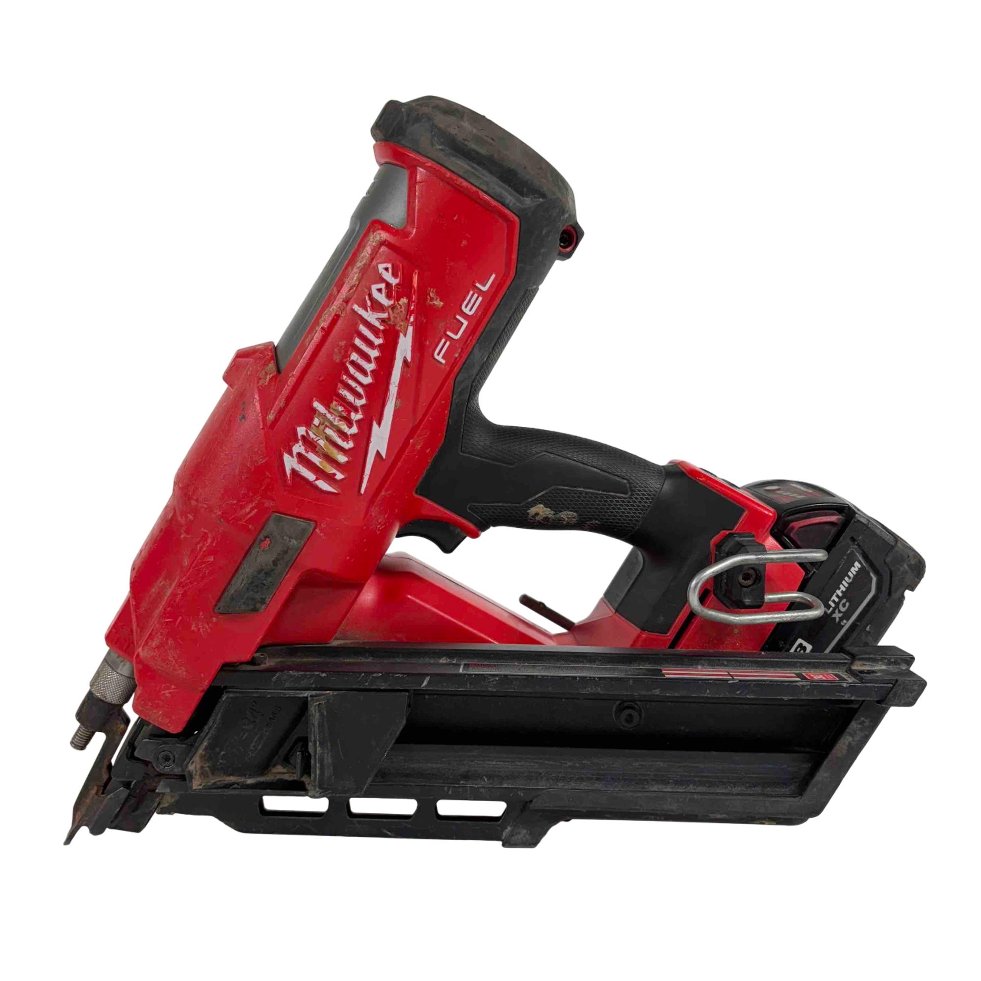Milwaukee M18 FUEL 3-1/2 in. 18-Volt 30-Degree Brushless Cordless Framing Nailer & M18 18-Volt 5.0 Ah XC Extended Capacity Battery