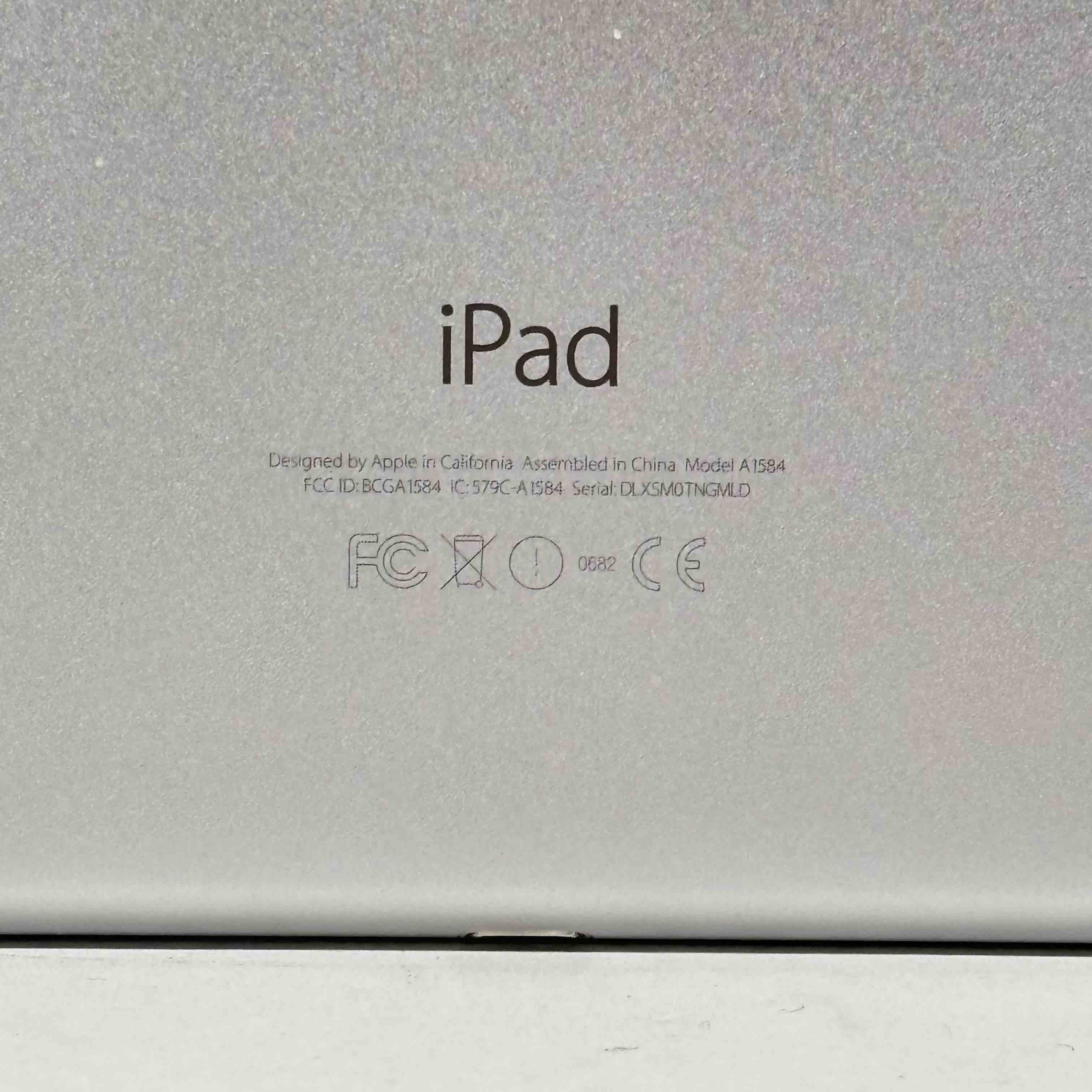 Apple iPad Pro 1st Generation ML0F2LL/A 32GB 12.9