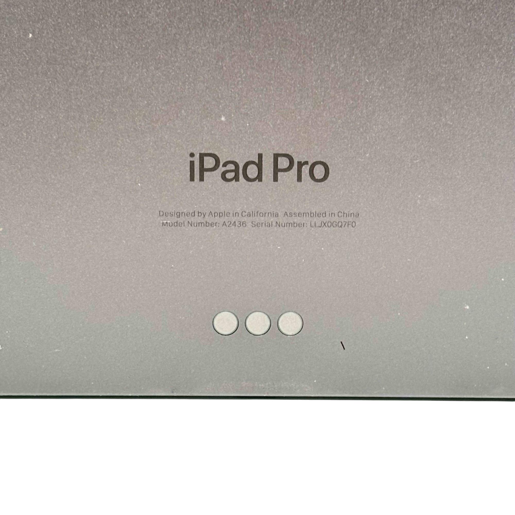 Apple iPad Pro 6th Generation M2 Chip MNXP3LL/A 128GB 12.9
