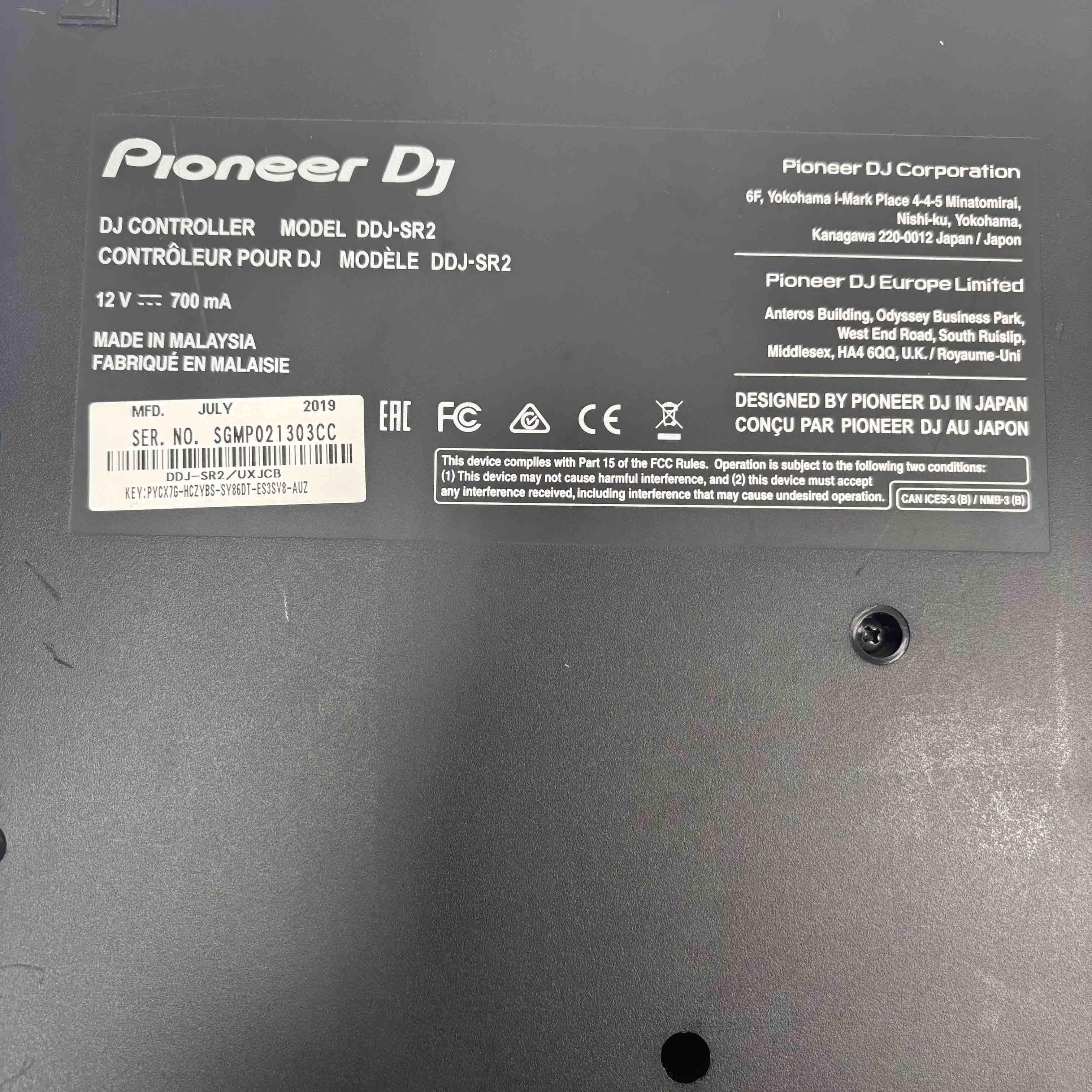 Pioneer DDJ-SR2 2 Channel performance DJ controller - (Local Pioneer DDJ-SR2 2 Channel performance DJ controller - (Local
