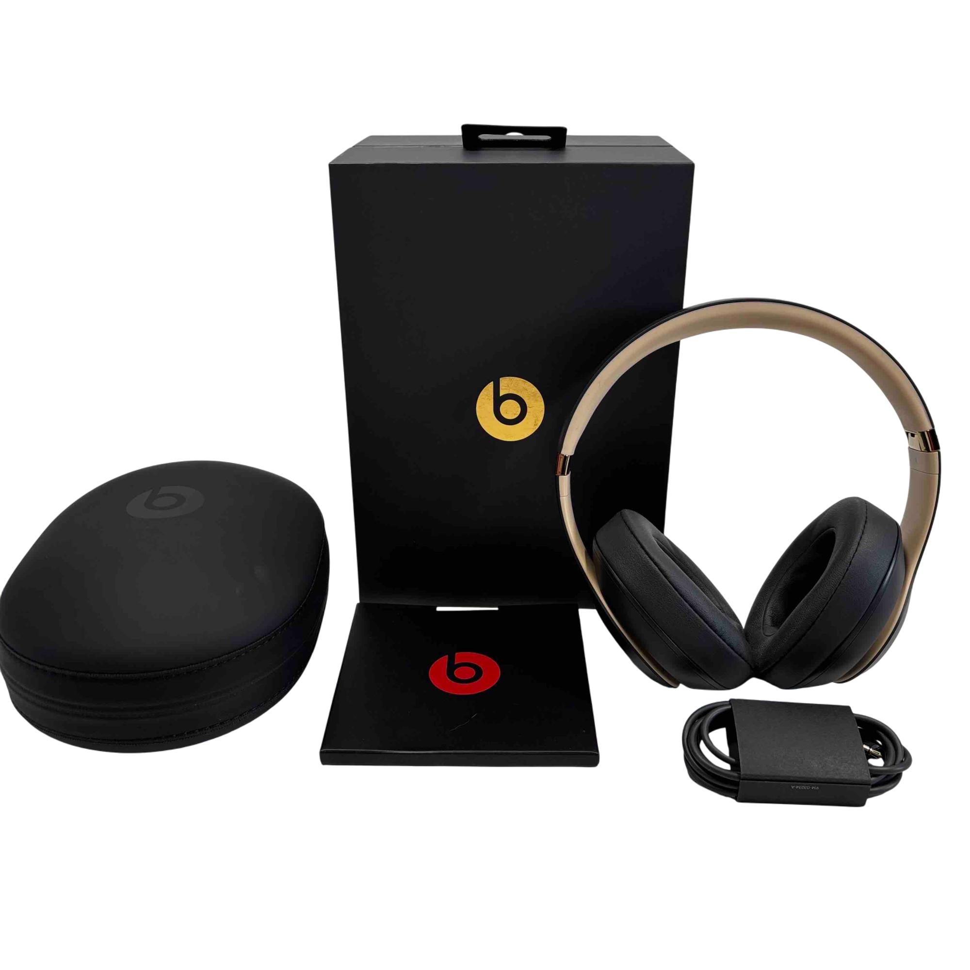 Beats Studio3 MXJ92LL/A Shadow Gray Wireless Over-Ear Headphones