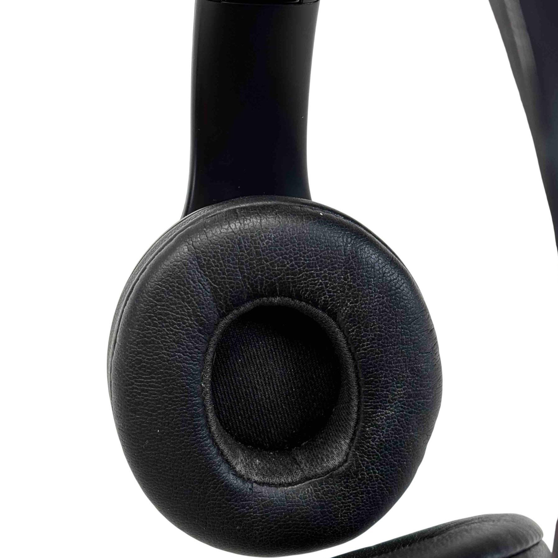 Beats Solo3 A1796 Black On-Ear Wireless Headphones