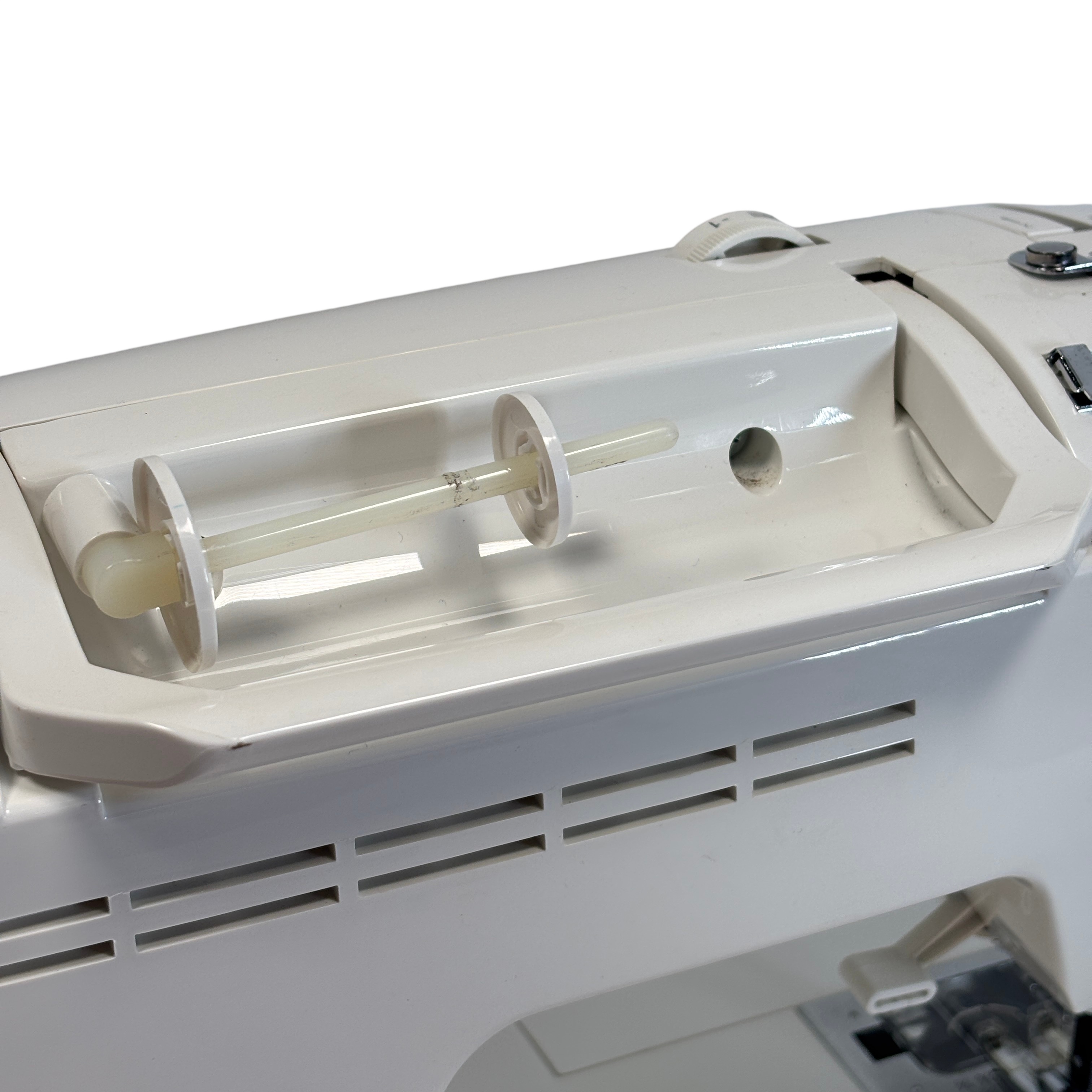 Singer Advance 7422 120V Corded Electronic 30-Stitch White Sewing