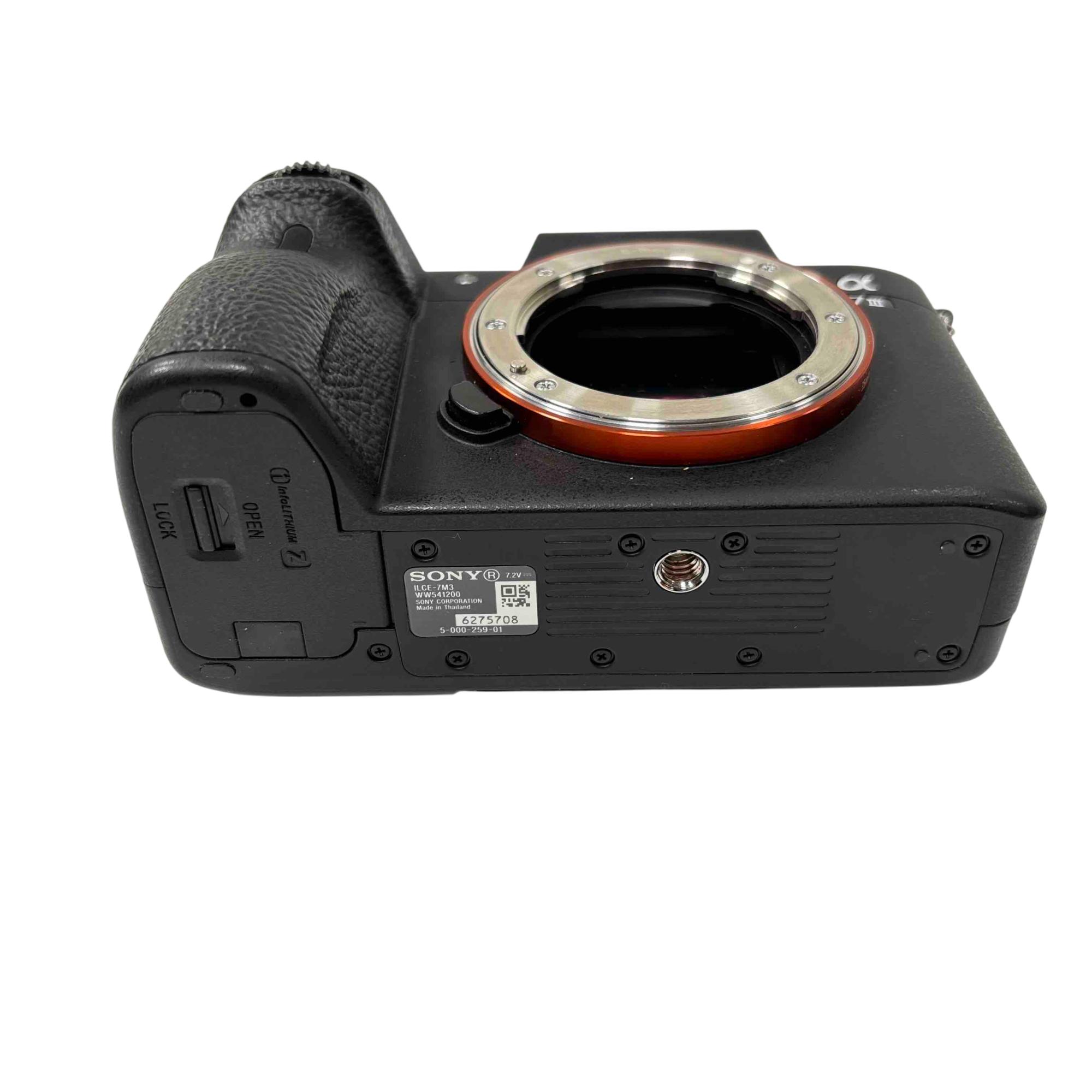 Sony Alpha a7 III ILCE-7M3 24.2MP Full-Frame CMOS Mirrorless