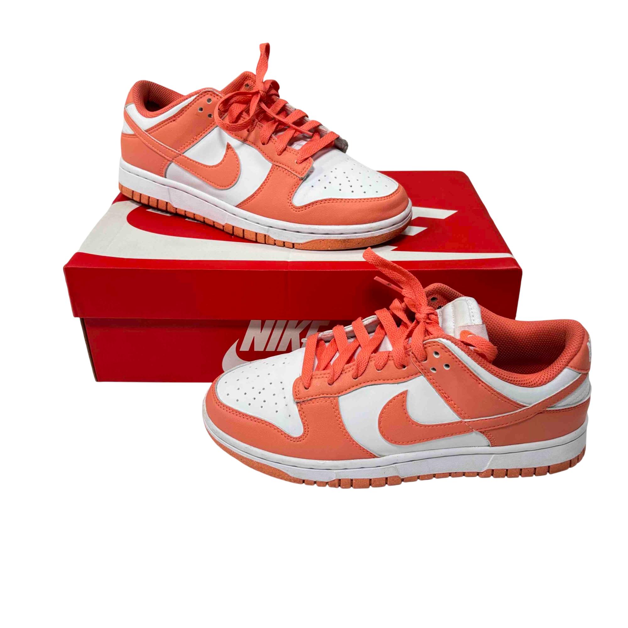 dunk low womens size