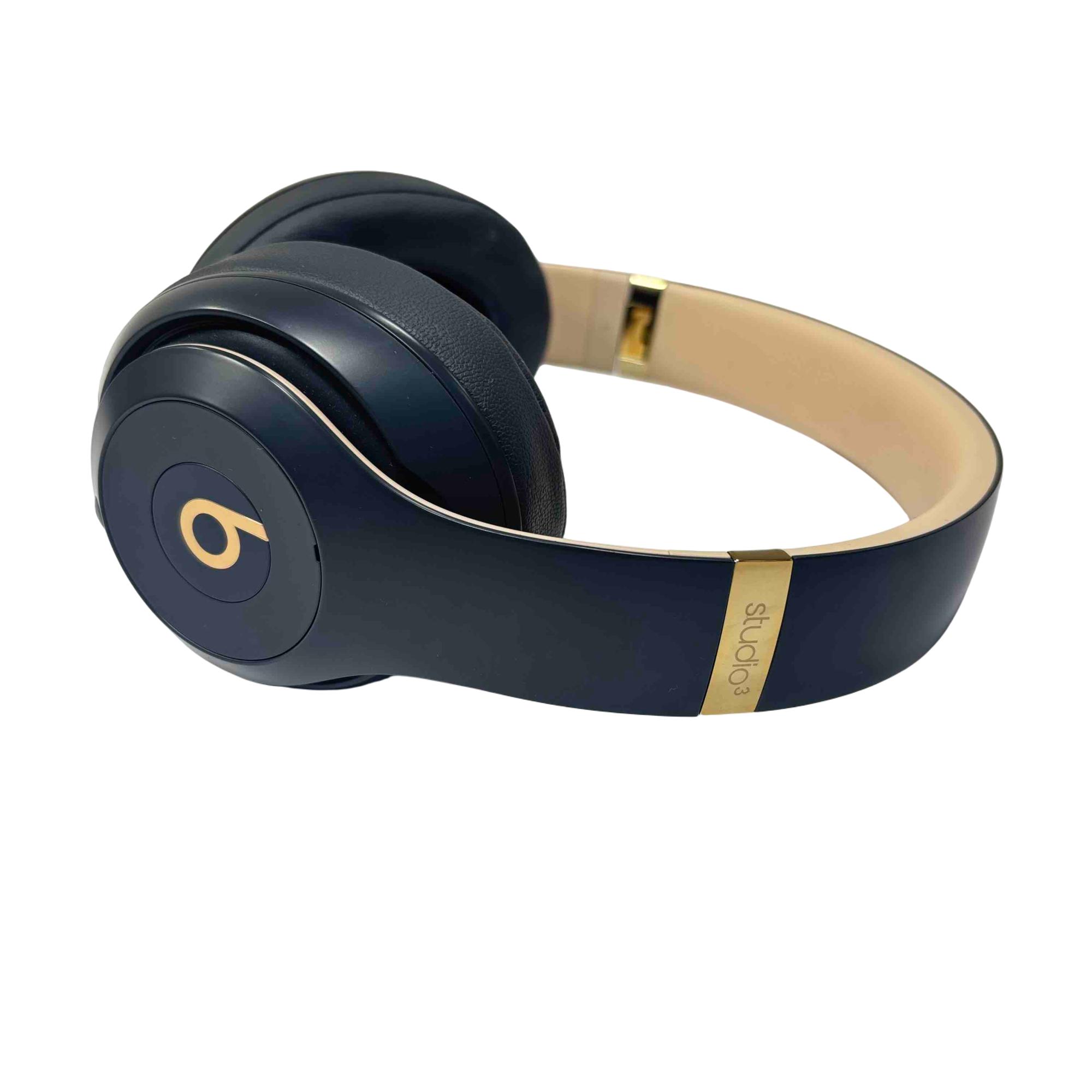 Beats Studio3 Wireless Over-Ear Headphones - Shadow Gray MXJ92LL/A