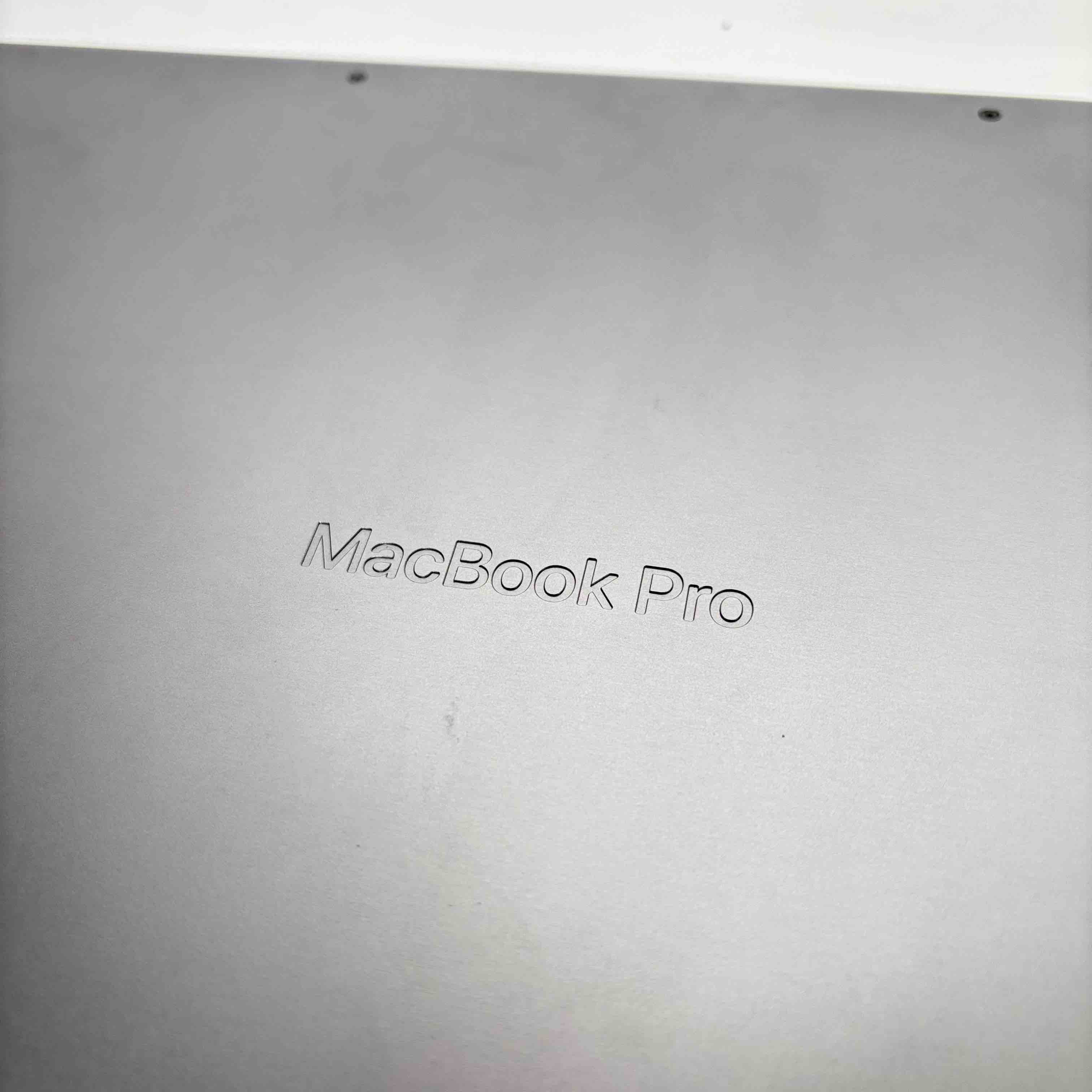 Apple 2023 MacBook Pro M2 Max Chip 3.68GHz 96GB RAM 2TB SSD 16