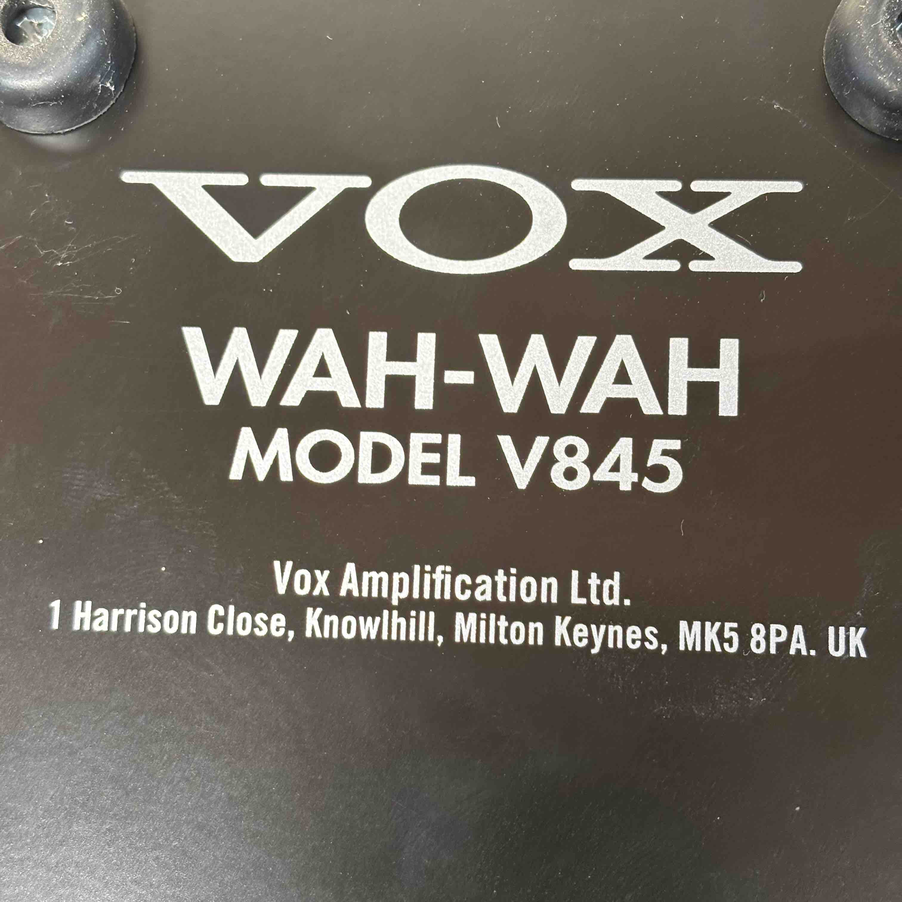 ギター VOX WAHWAH MODEL V845 Amazon.com: Vox V845 Classic Wah Guitar Effects Pedal w/All