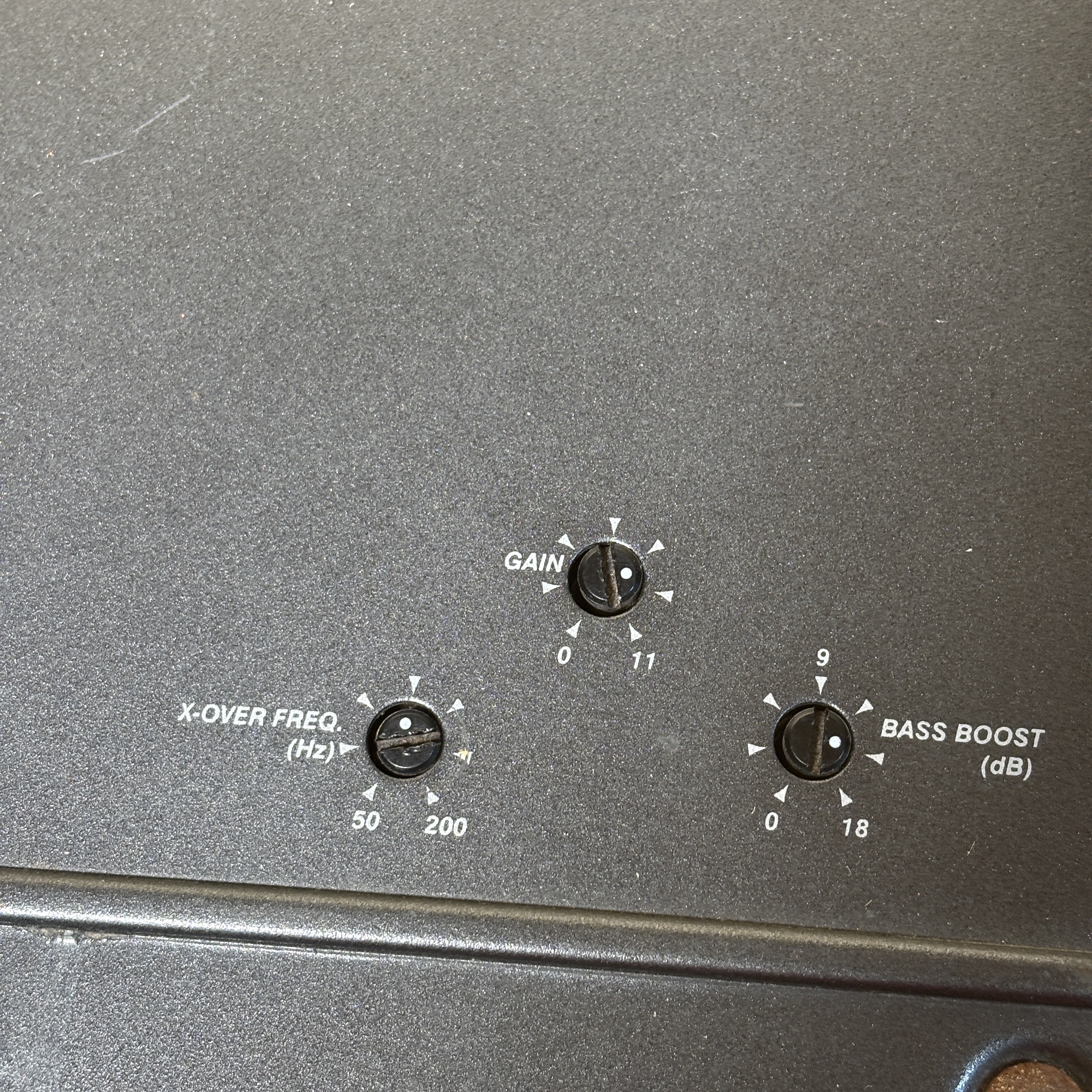 Kicker ZX1000.1 500W x 1 @ 4 Ohms Mono Channel Class D Subwoofer