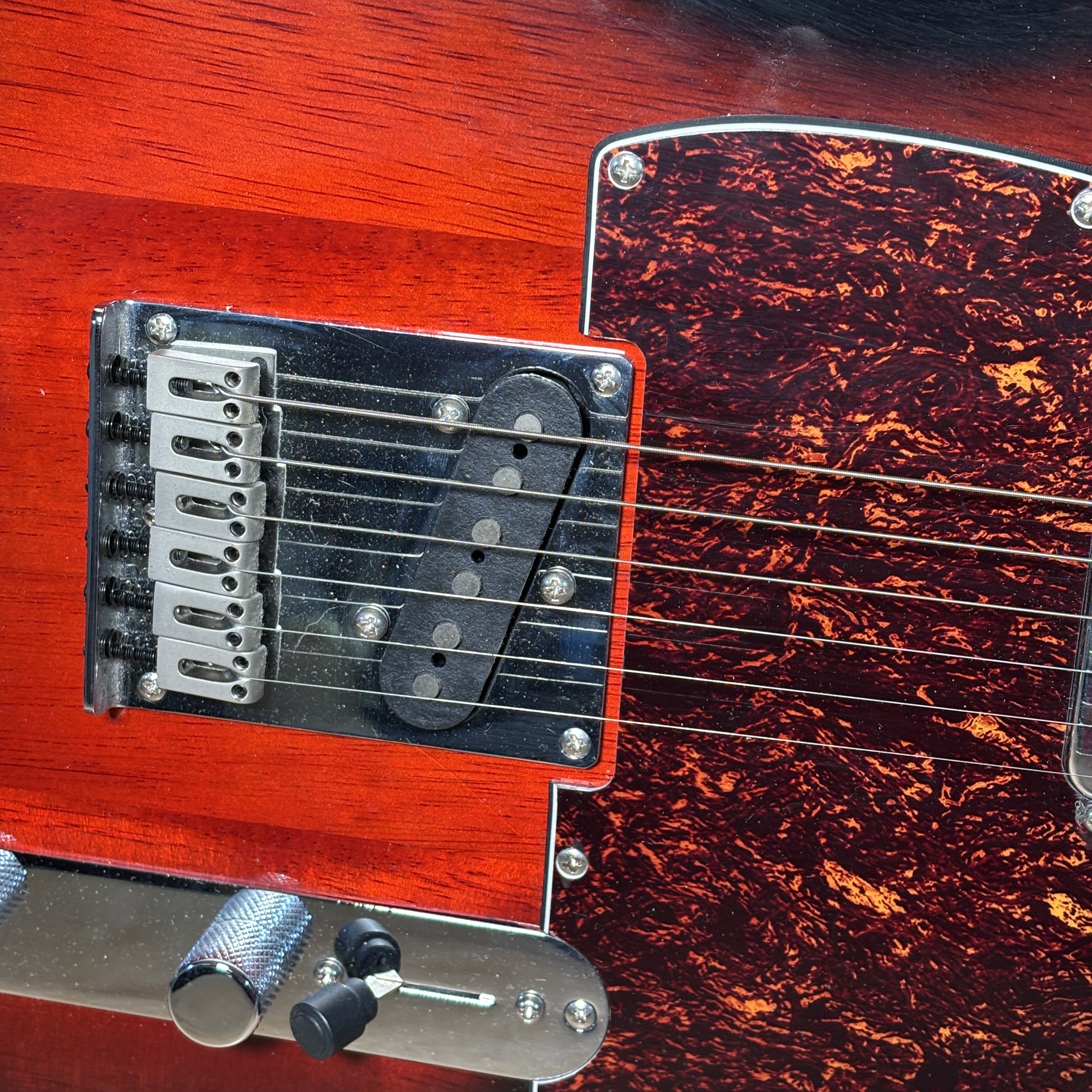 Squier By Fender Telecaster Standard Series Cherry 6-String