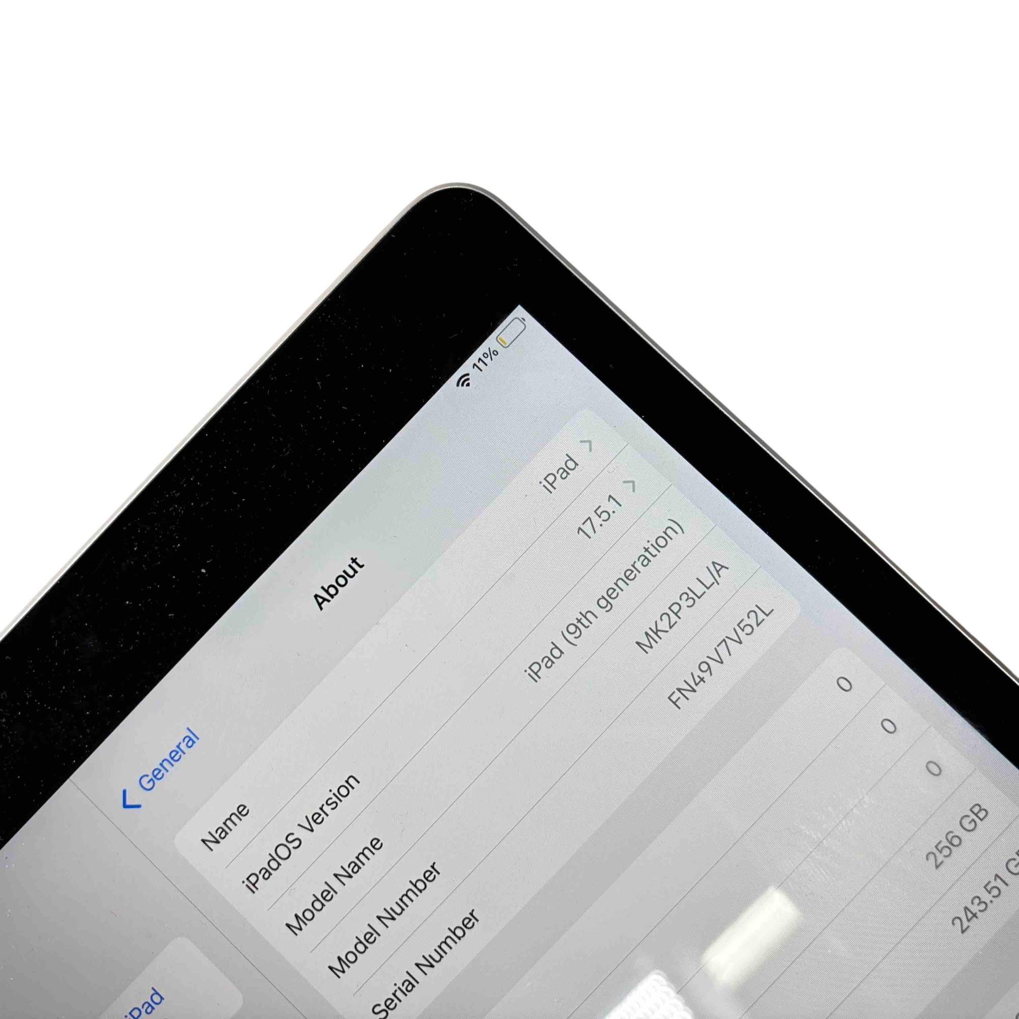 Apple iPad 9th Generation MK2P3LLA Silver 256GB Handheld Smart Apple iPad 9th Generation MK2P3LLA Silver 256GB Handheld Smart