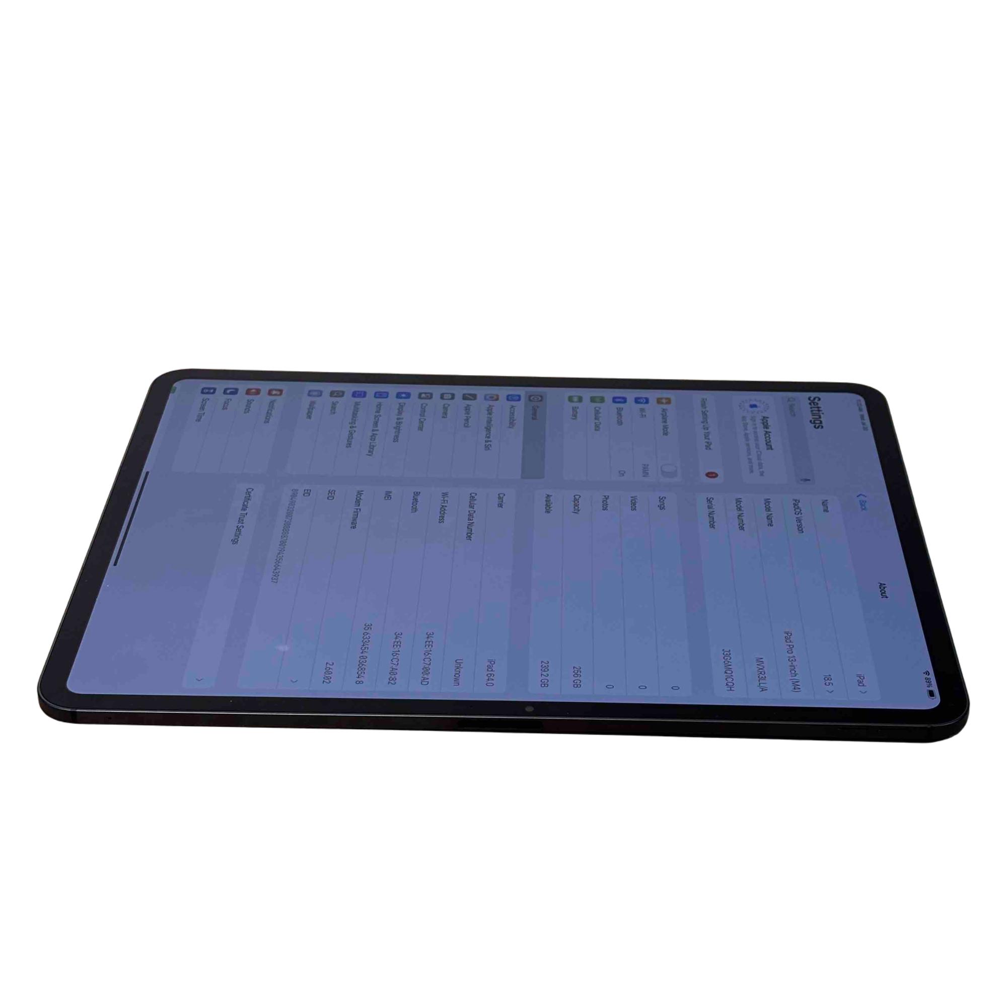 Apple iPad Pro Gen6 MVXR3LLA Gray Unlocked 256GB Wi-Fi/Cellular
