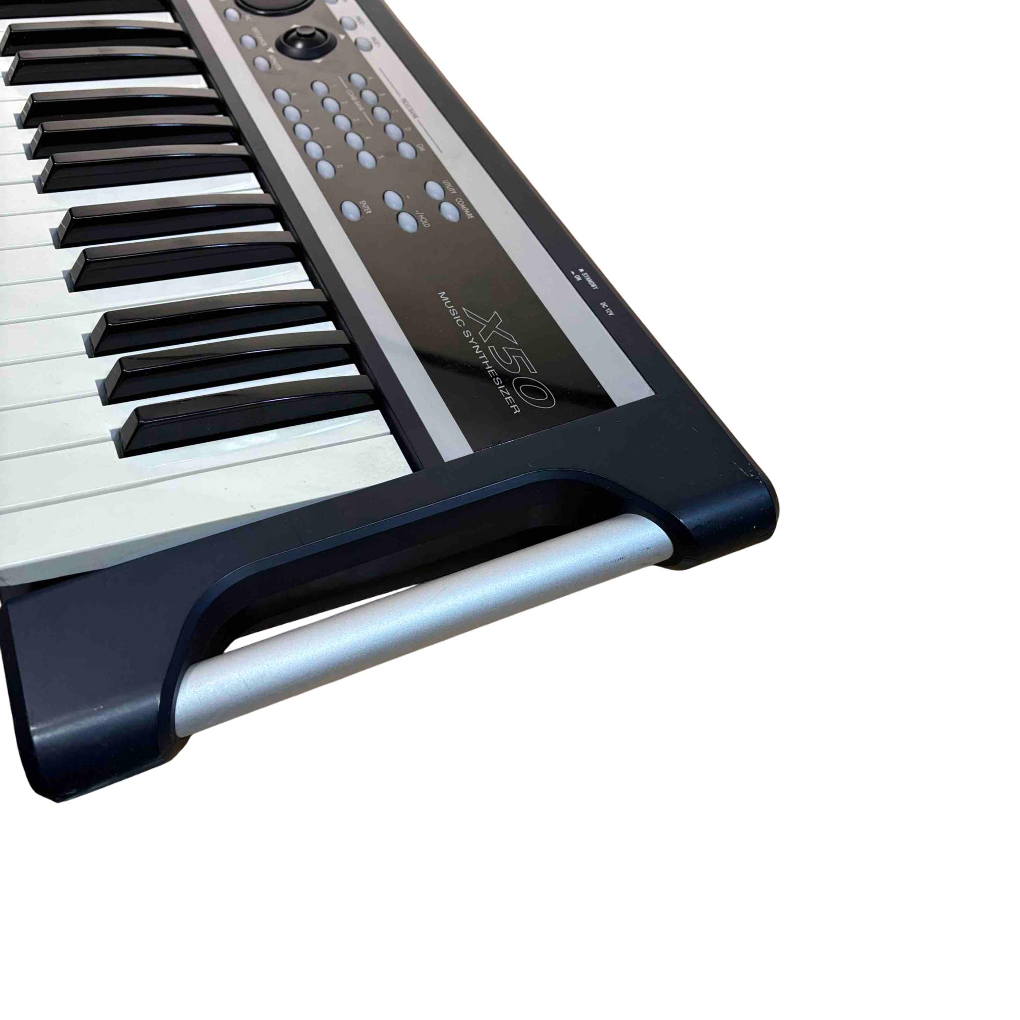 KORG X50-61 Black 61-Key Music Synthesizer Keyboard 0741