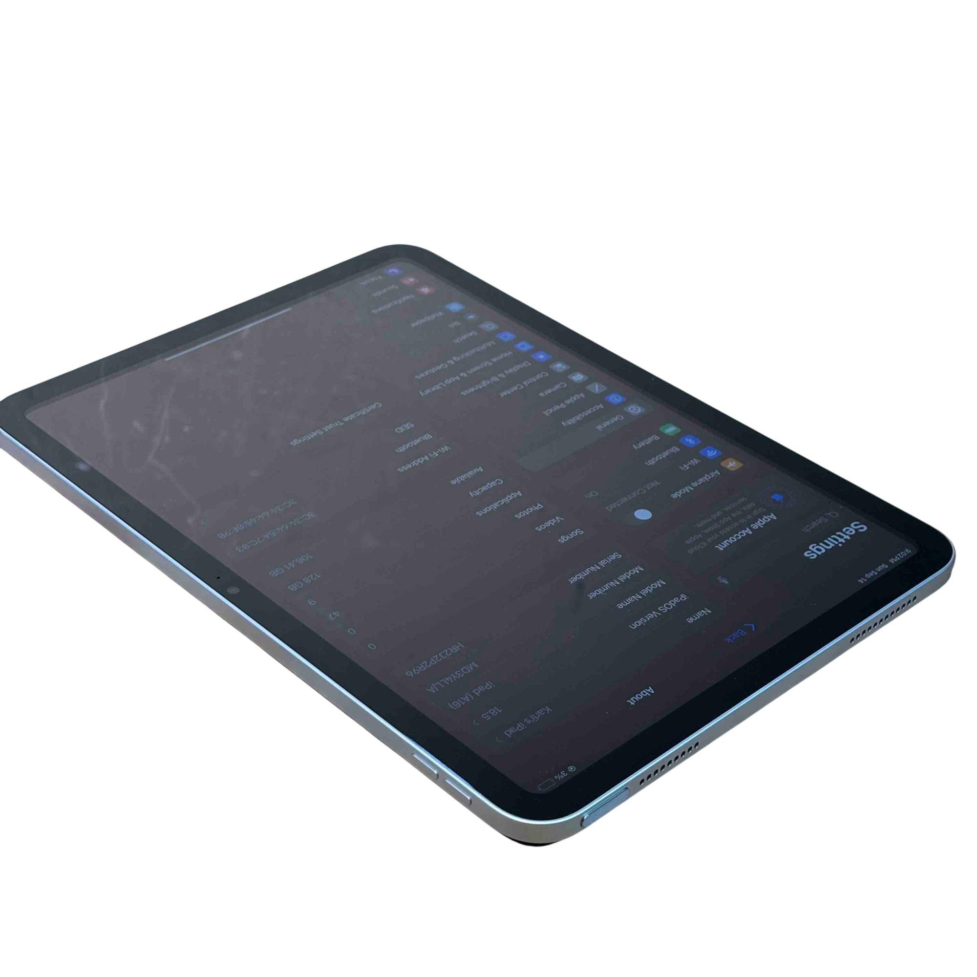 Apple iPad 11th Gen MD3Y4LL/A Silver 128GB 2360 X 1640 11