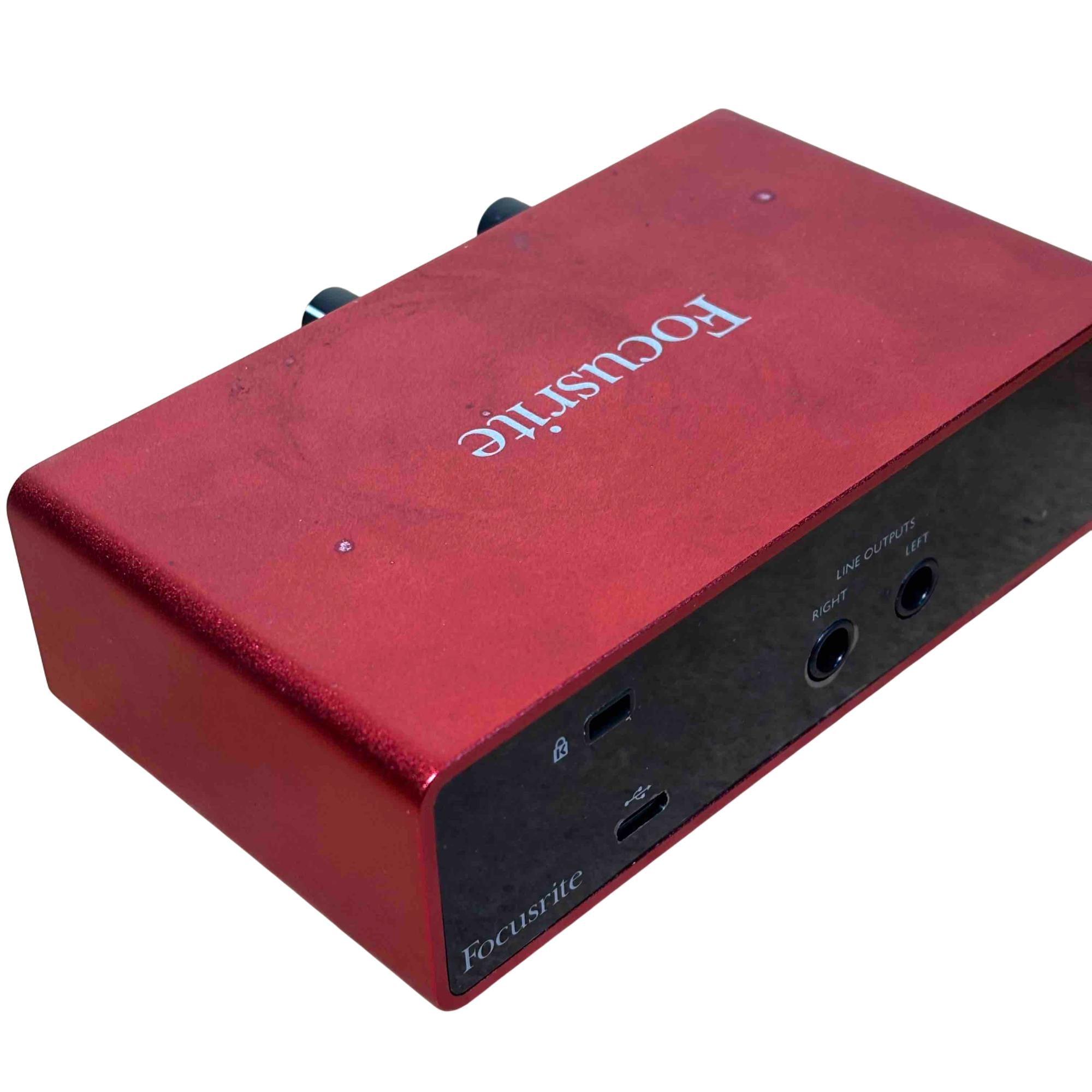 Focusrite Scarlett Solo 3rd Gen Red & Black Compact USB 2.0 Audio