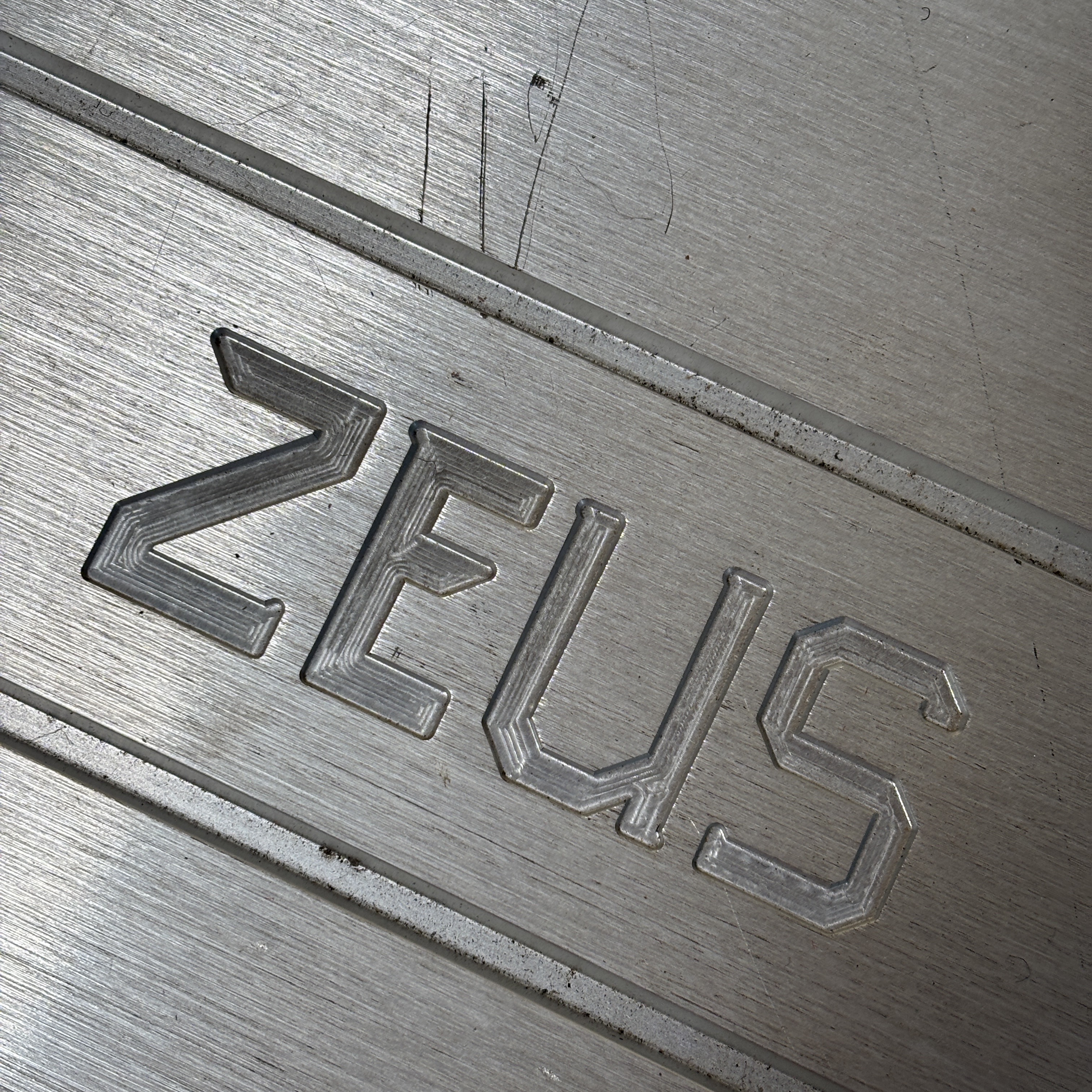 HIFONICS ZEUS ZRX1500.1D 1500-Watts Monoblock Class D Car