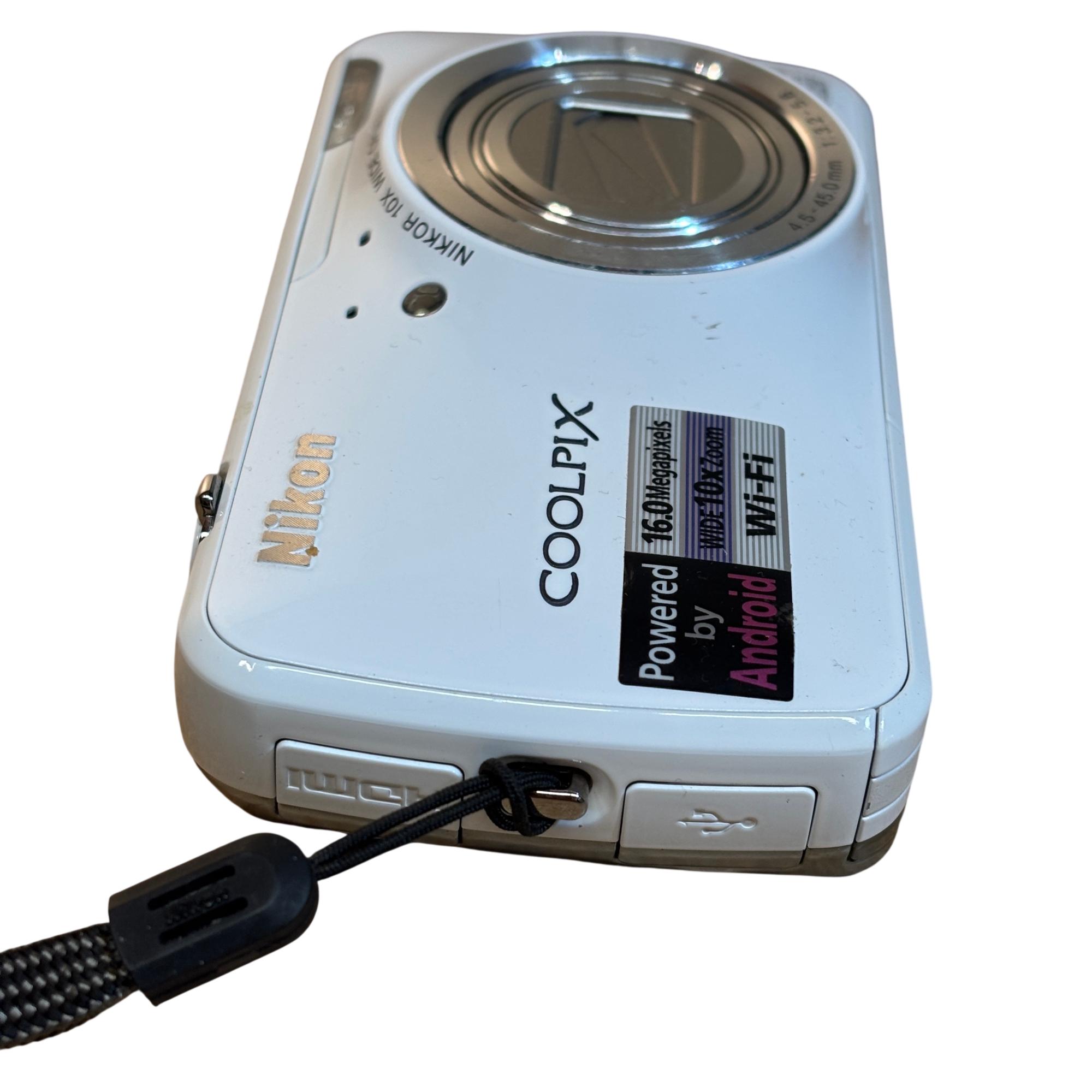 Nikon Coolpix S800c White 16MP/1080P 10X 1.7GB Digital Camera 3398 