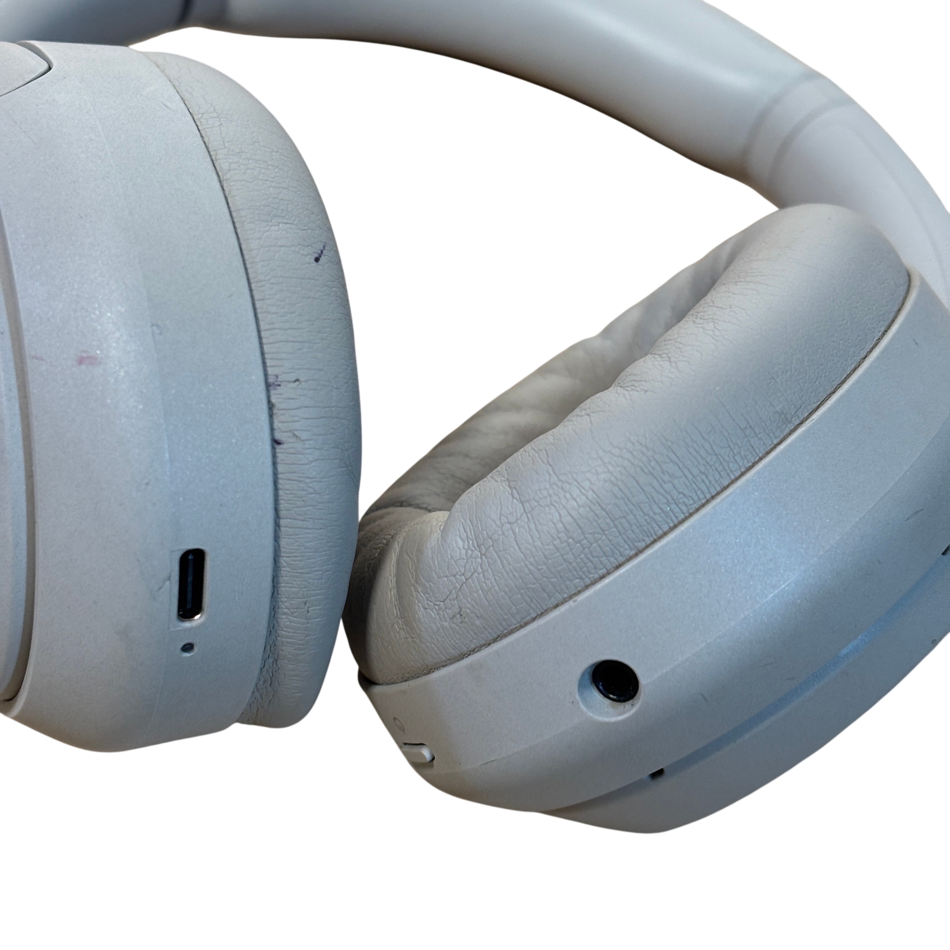 Sony WH1000XM4 Silver Premium Wireless Noise Canceling Bluetooth