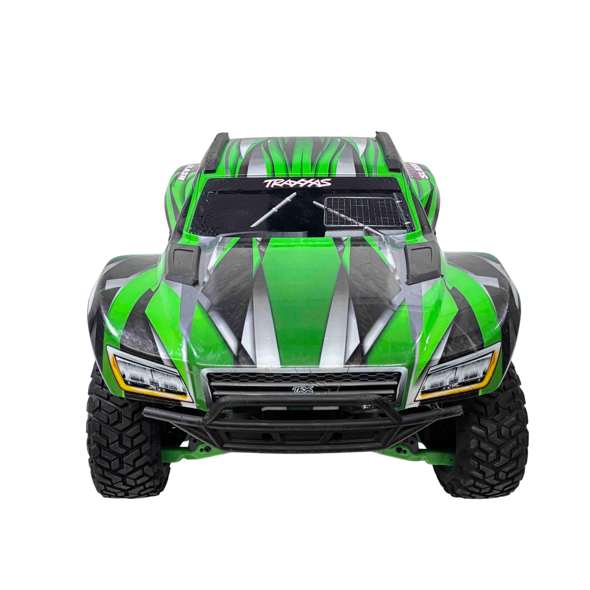 Traxxas Maxx Slash 1/10 4WD Short Course RC Truck