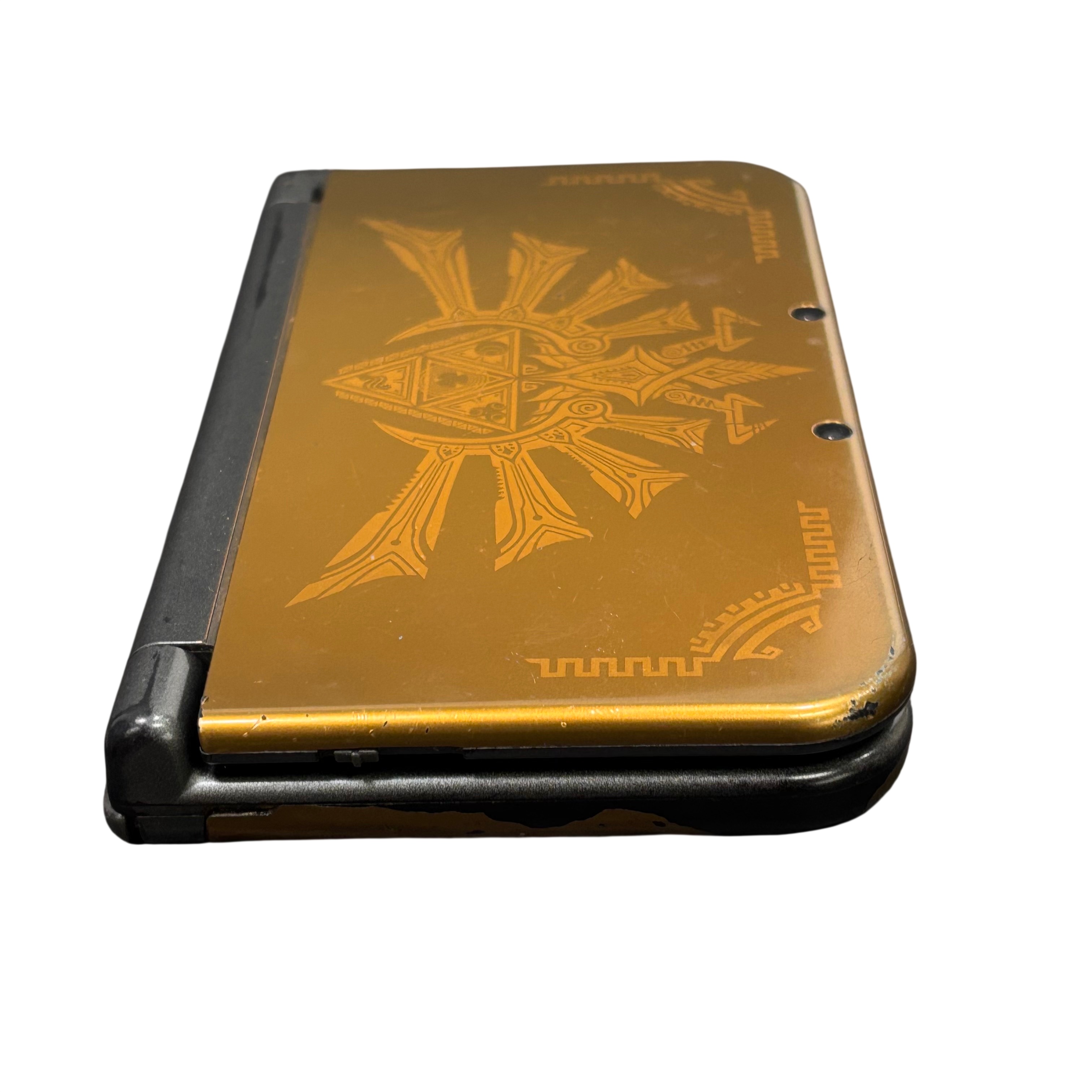 Nintendo New 3DS XL Zelda Hyrule Edition RED-001 Handheld Video