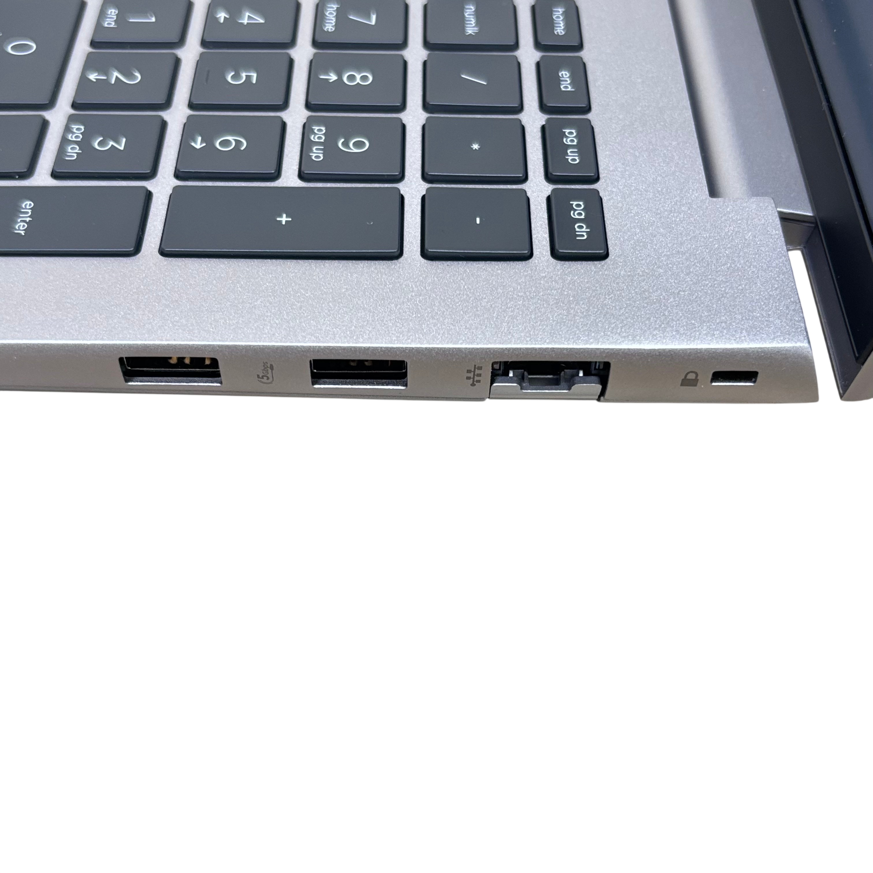 HP ZBook Fury 16 G11 Core i7-14700HX 2.1GHz RTX 2000 Ada 32GB RAM
