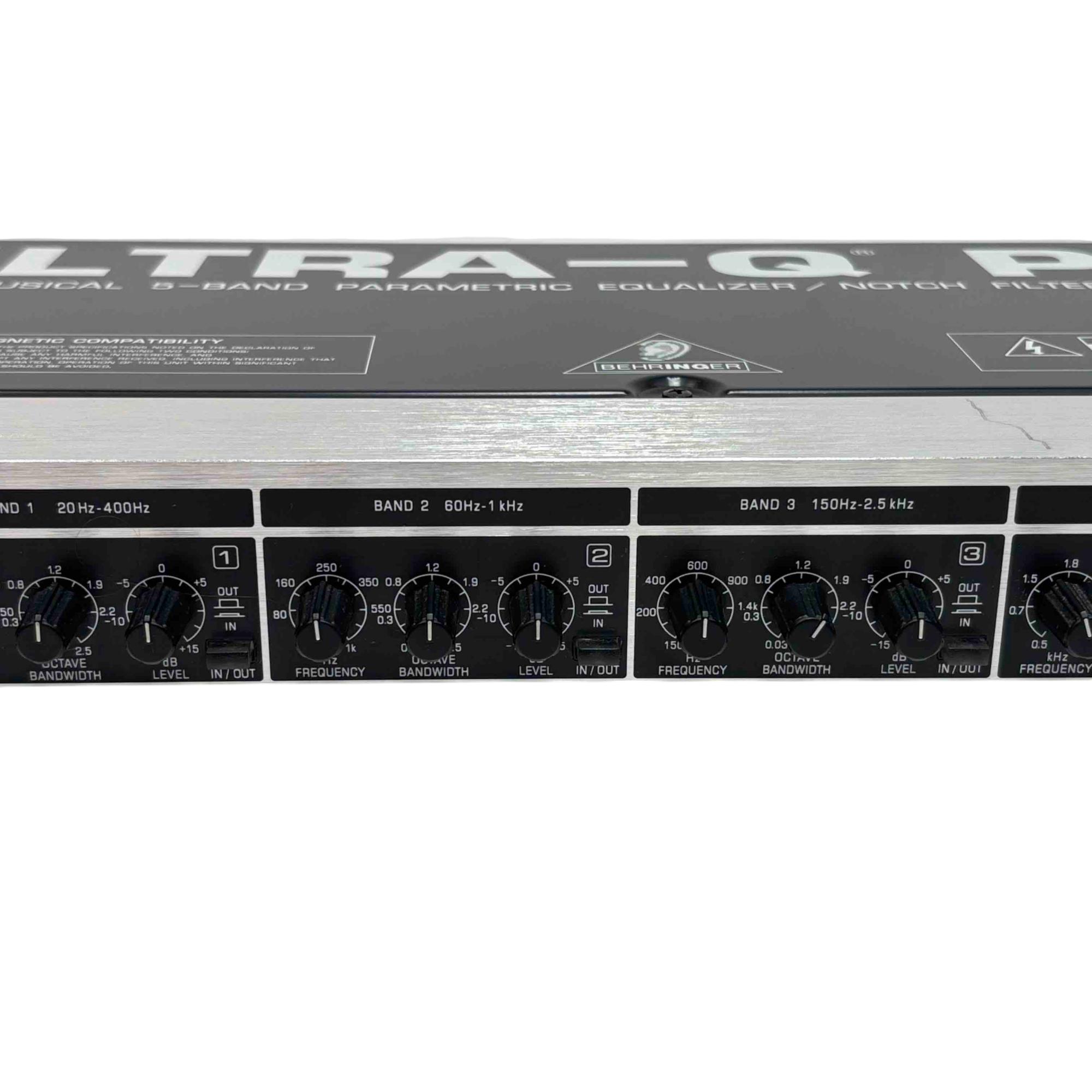 D110 ベリンガー ULTRA-Q PRO Model PEQ2200 Behringer Ultra-Q Pro PEQ2200 5-Band Parametric Equalizer