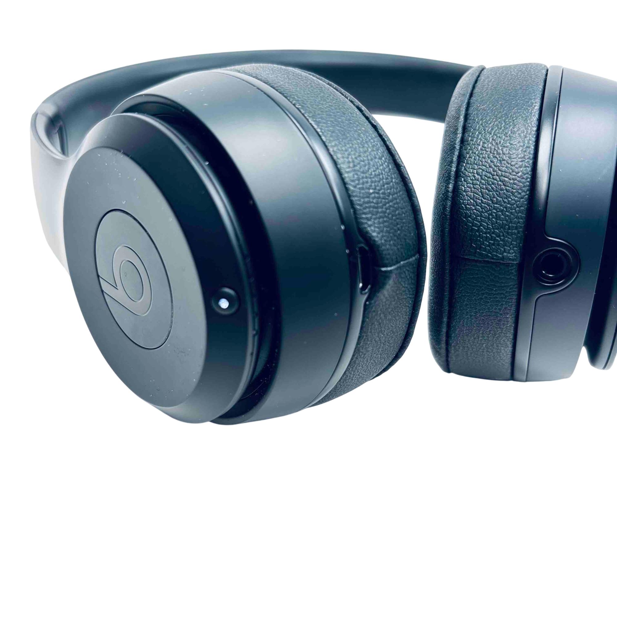 Beats by Dr. Dre Solo3 A1796 Wireless On-Ear Headphones Black