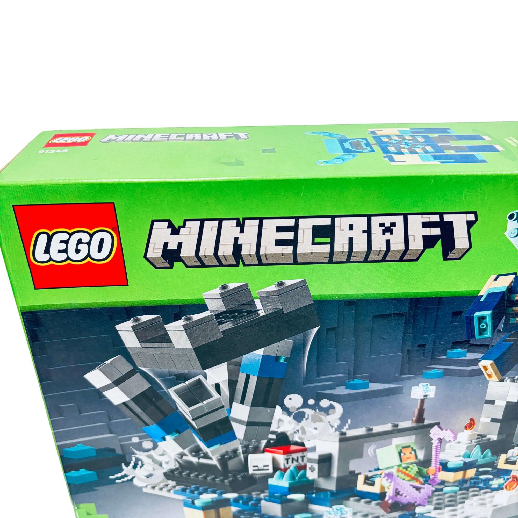 LEGO Minecraft 21246 The Deep Dark Battle Set 584 Pieces