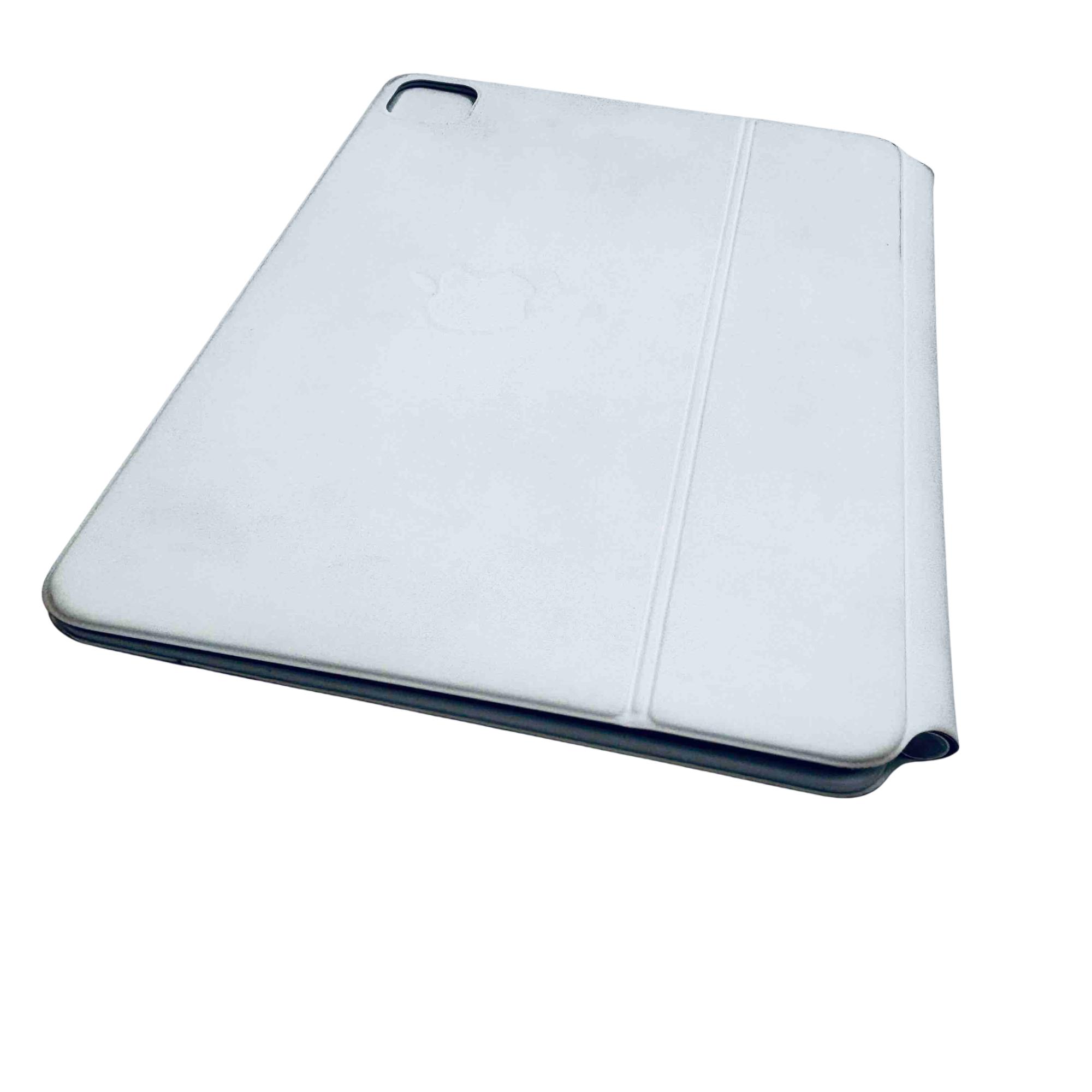 Apple Magic Keyboard 11