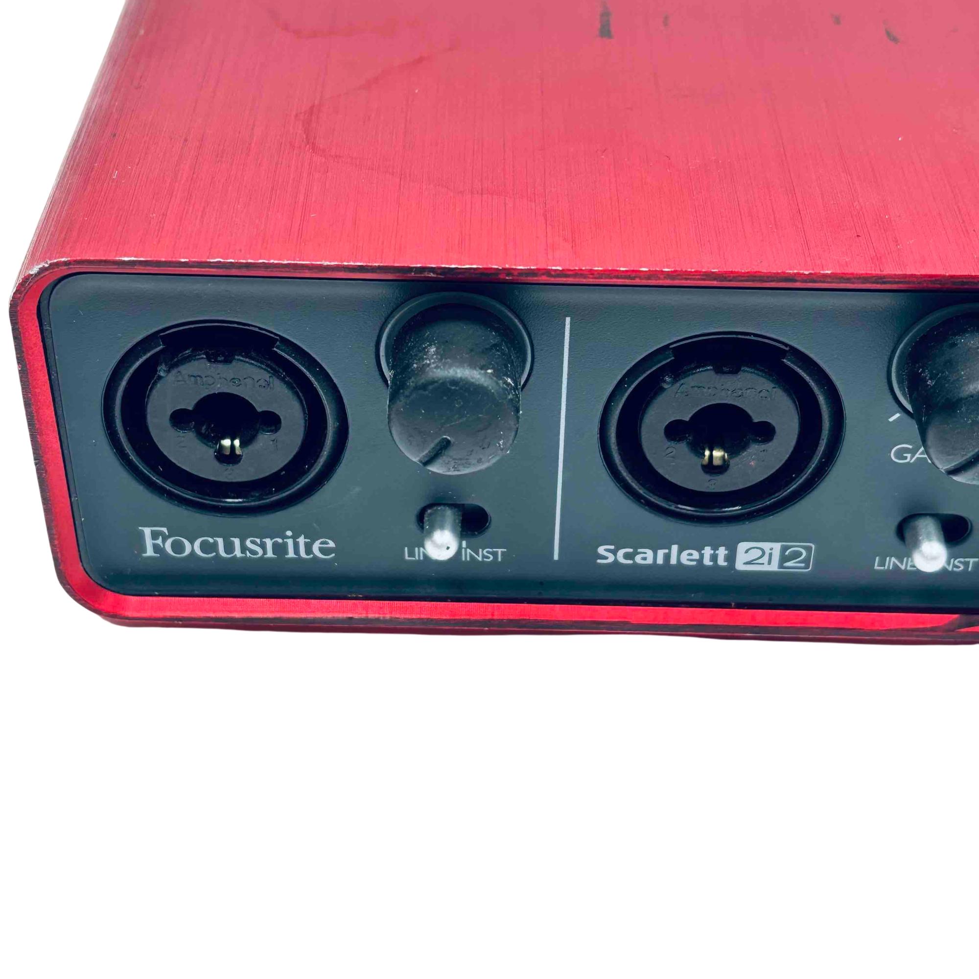 Focusrite Scarlett 2i2 2nd Gen USB Audio Interface