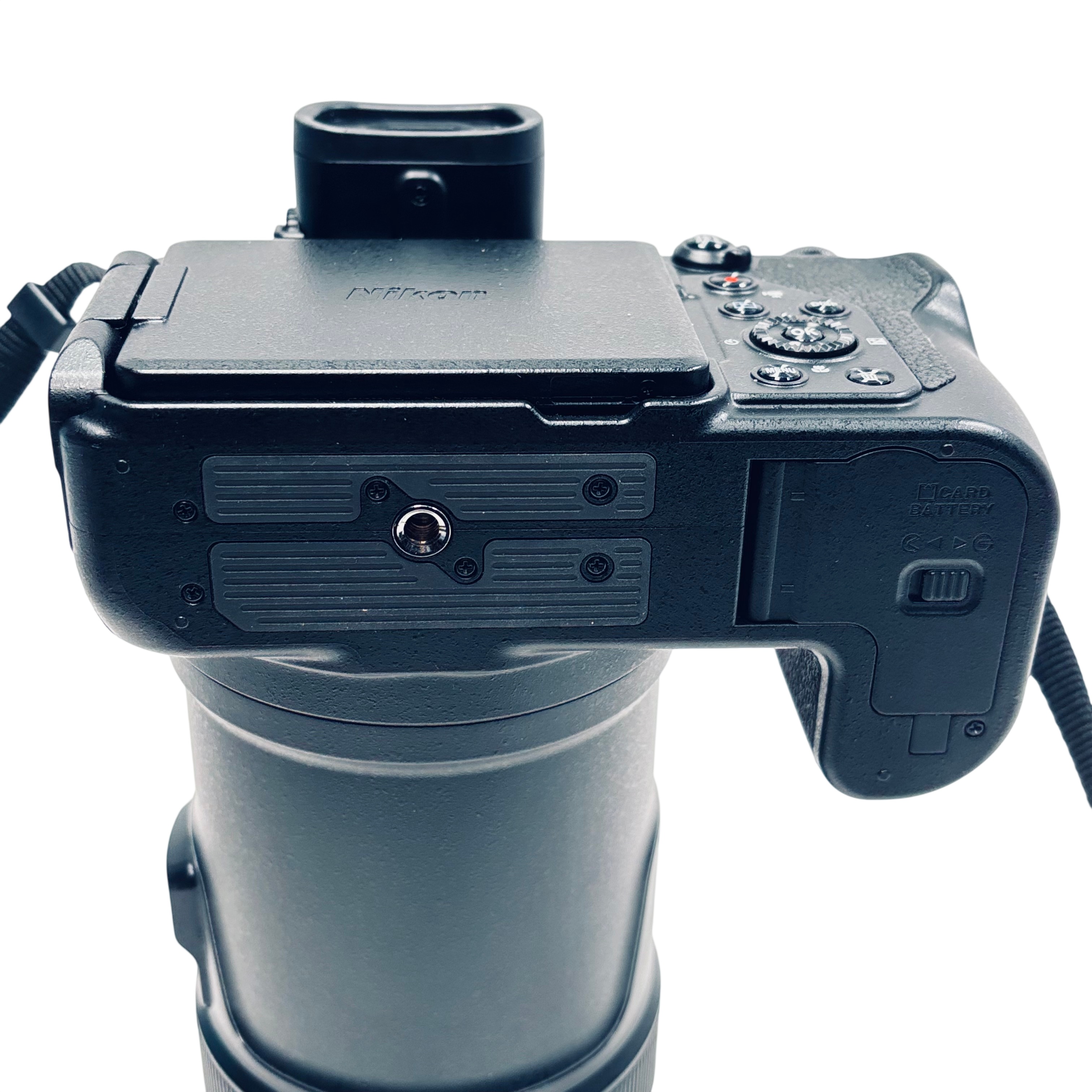 Nikon COOLPIX P1000 16MP 125x Optical Zoom 3.2'' LCD 4K UHD Wi-Fi