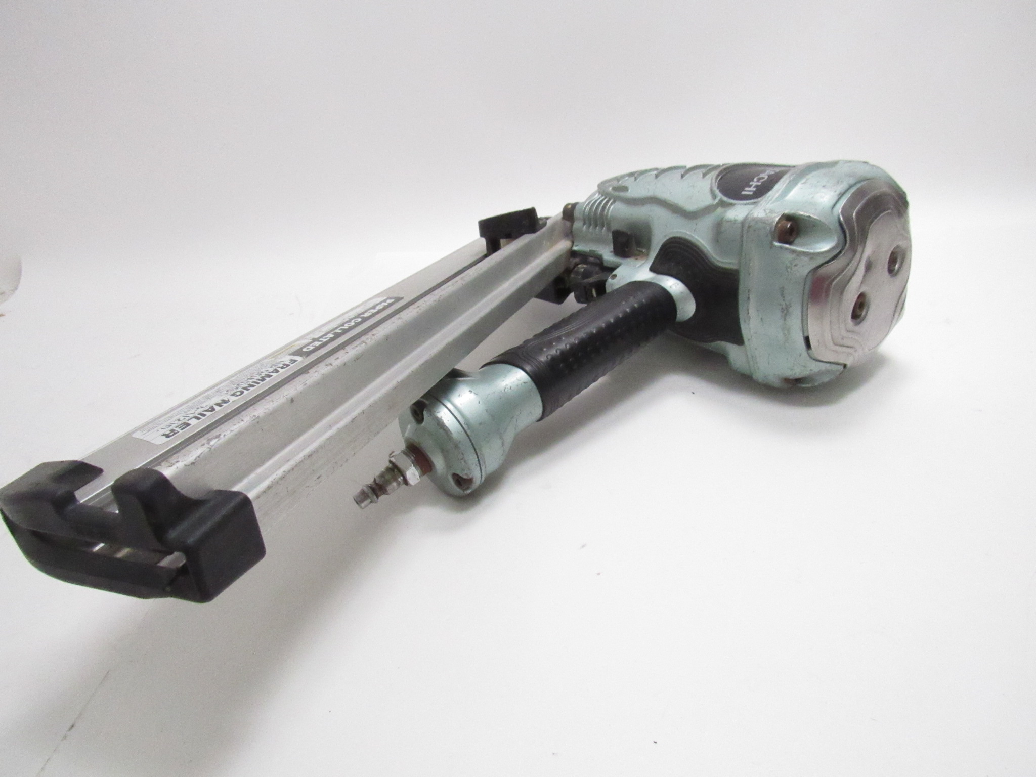 Metabo HPT NR90ADS1 30Degree 3 1/2" Pneumatic Framing Nail Gun