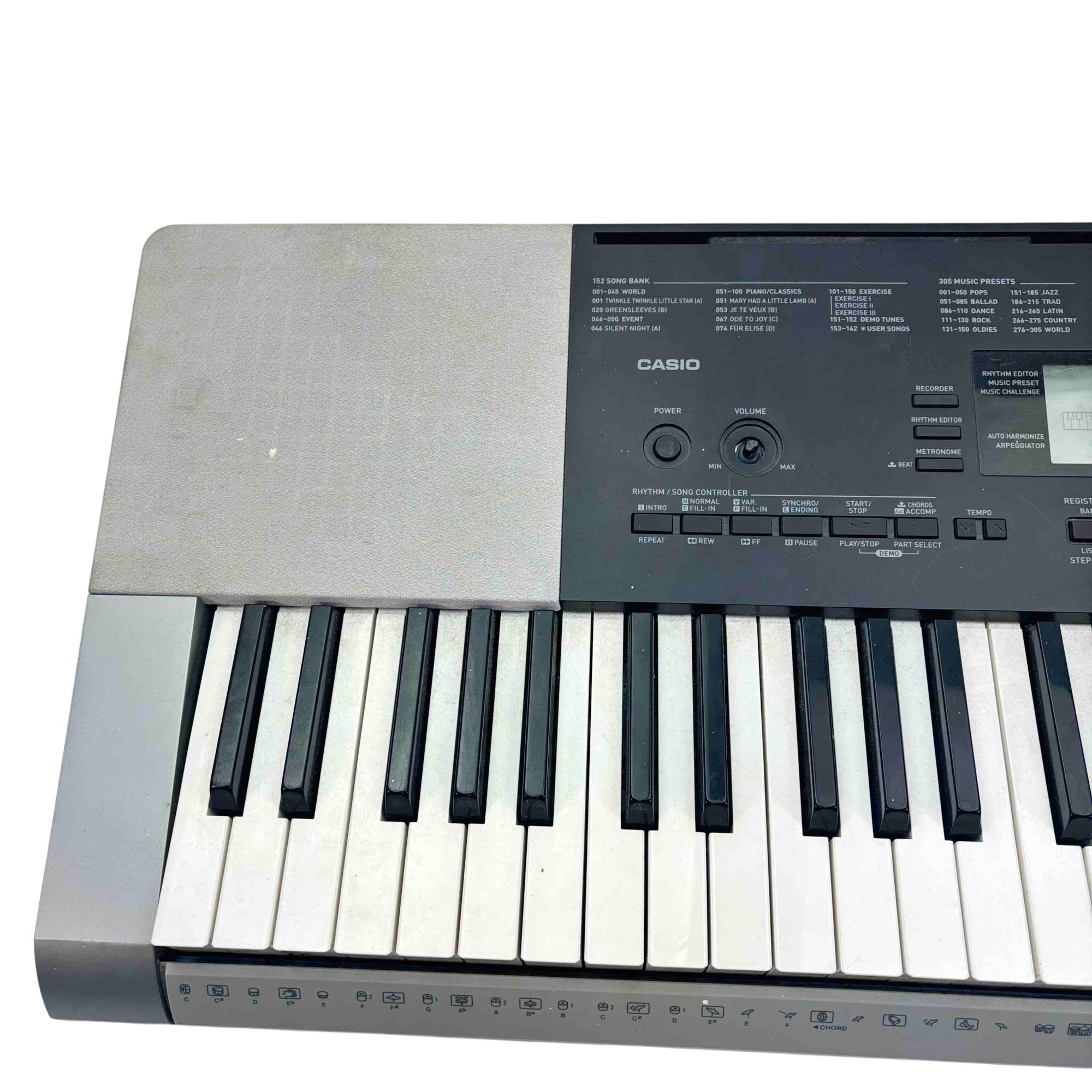 Casio CTK-4200 61-Key 600 Tones 180 Rhythms Portable Keyboard