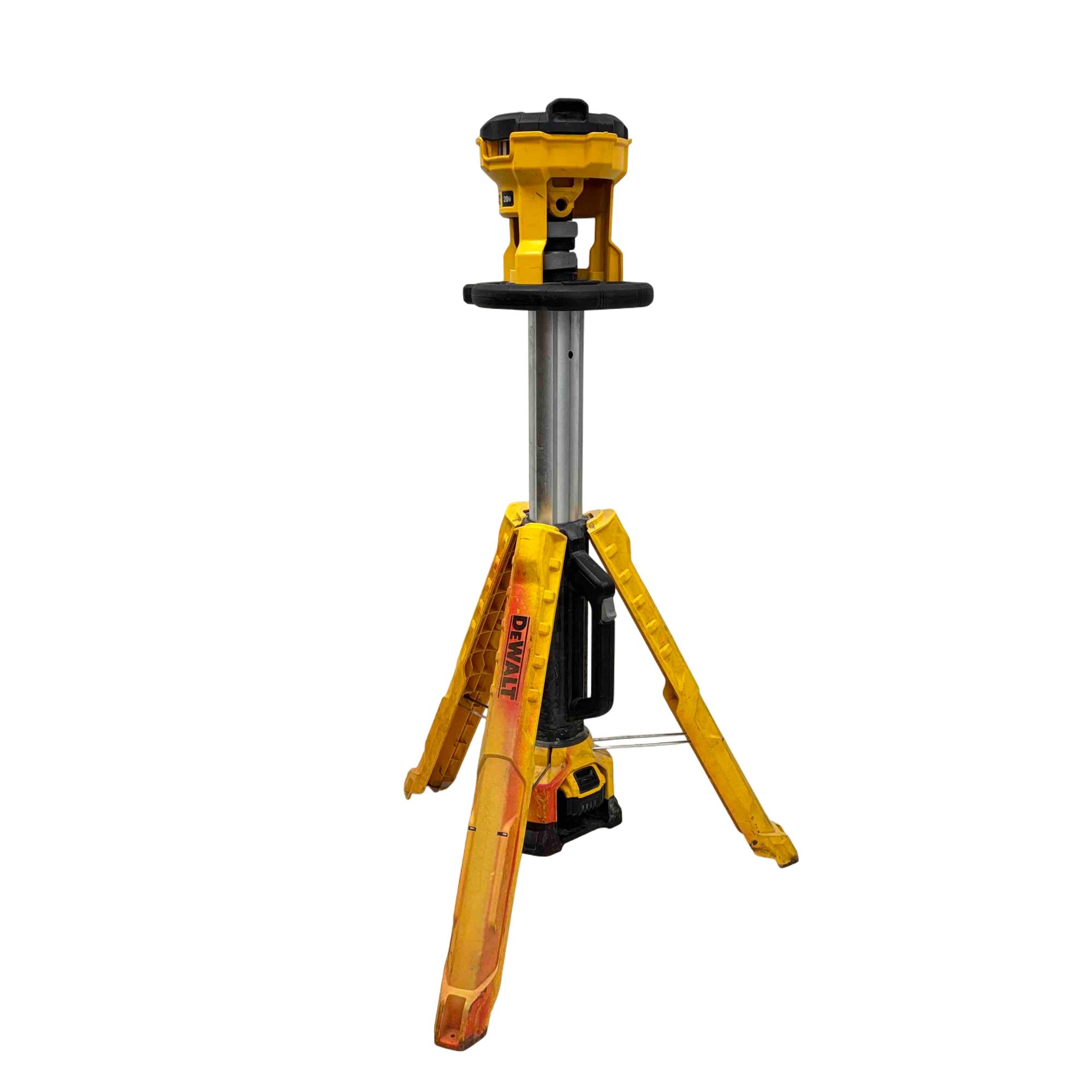 DeWalt DCL079 20V MAX 3000-Lumen Cordless Telescoping LED Tripod