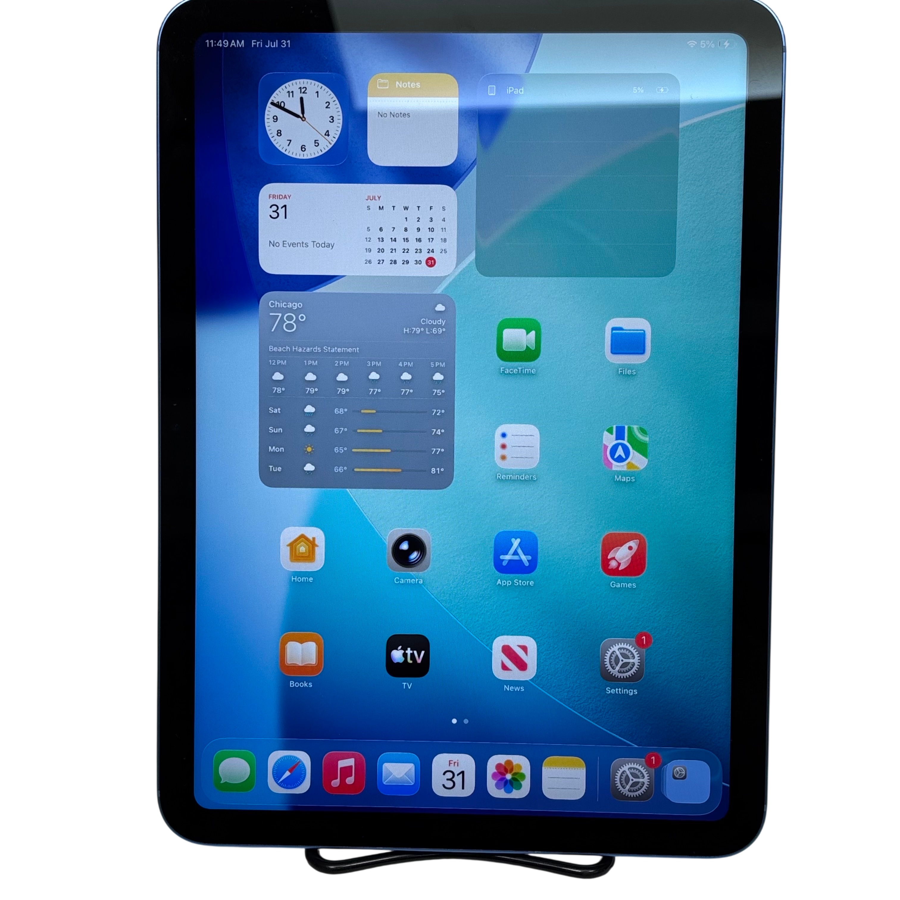 Apple iPad (A16) 128GB (Model MD7G4LL/A) 10.9