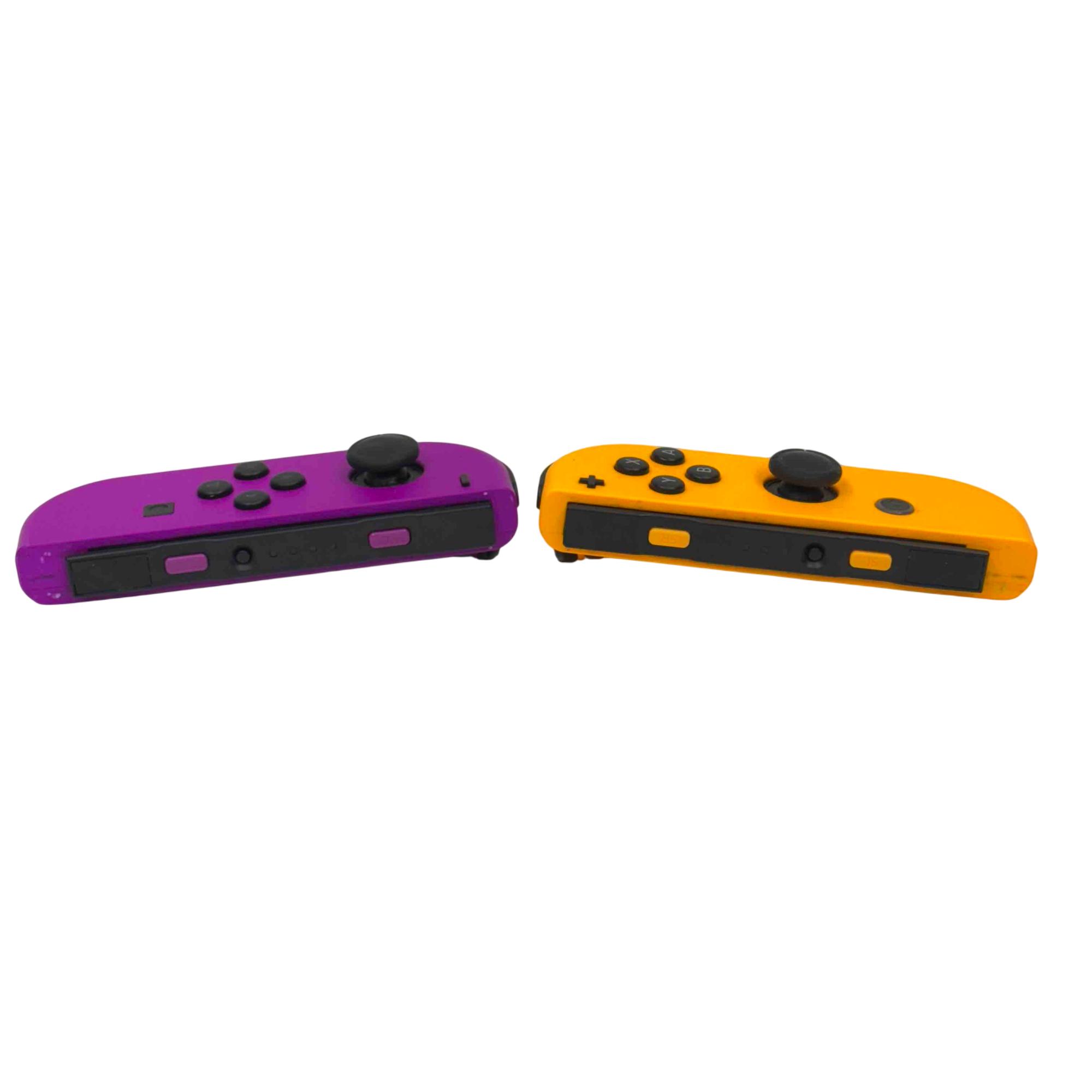 Nintendo Switch 本体 紫と黄色のJoy-Con、ドッグ Nintendo Switch 本体 紫と黄色のJoy-Con、ドッグ Nintendo