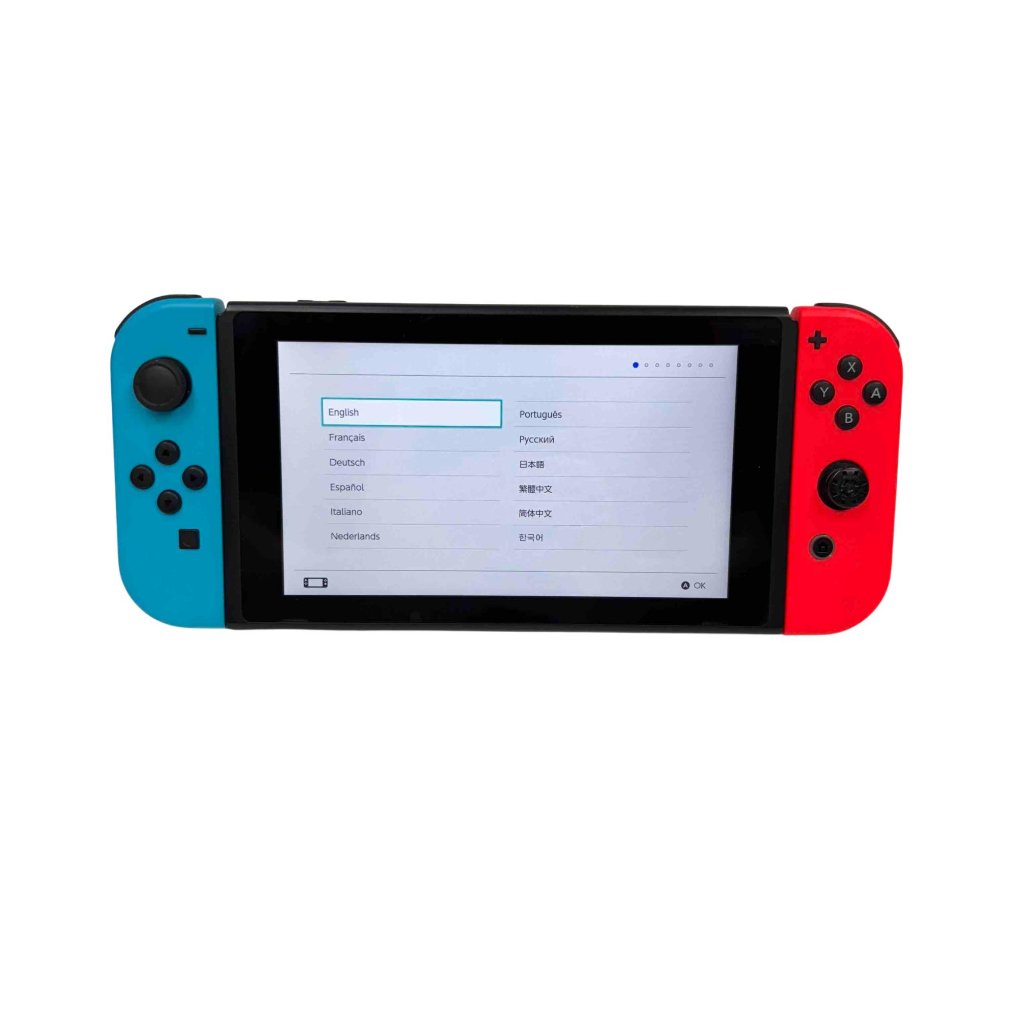 Nintendo Switch 本体 2021 HAC-001 (－01) Amazon.com: Nintendo Switch with Gray Joy‑Con - HAC-001(-01