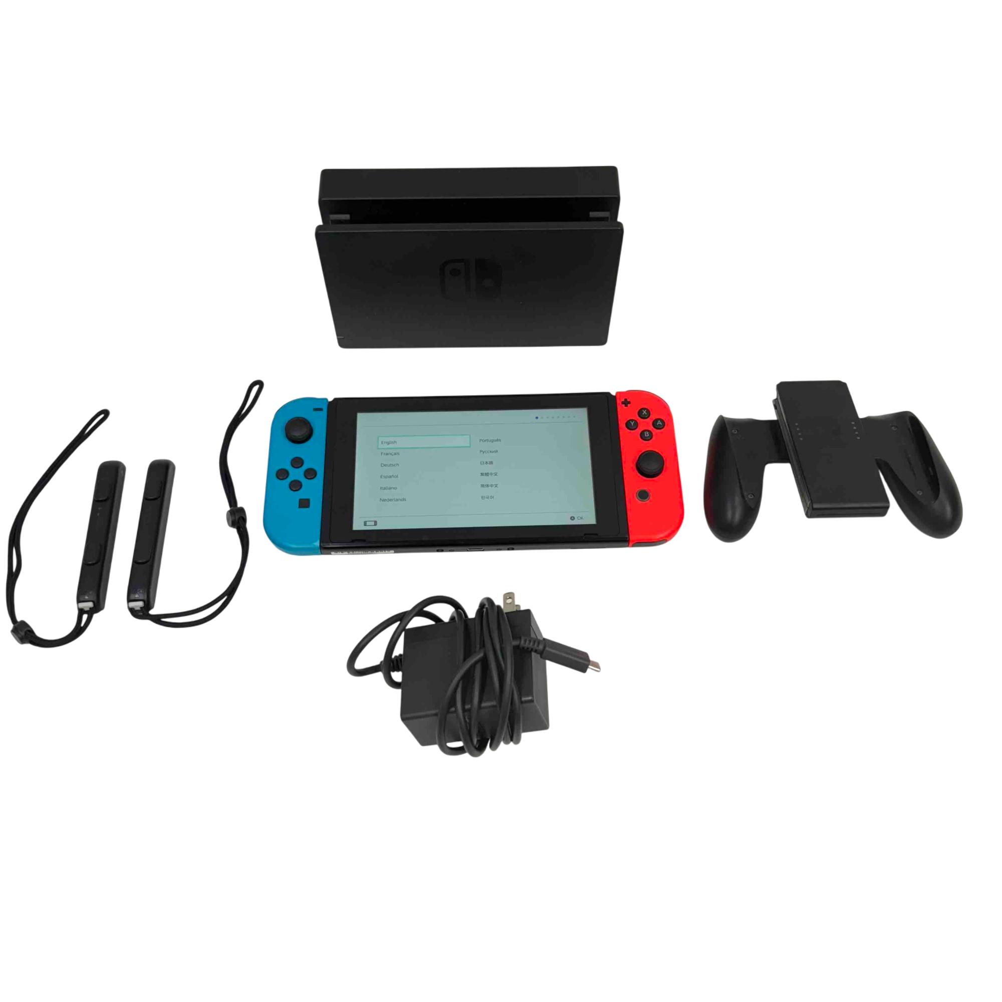 ニンテンドースイッチ 　HAC-001 Amazon.com: Nintendo Switch Game Console - Black (HAC-001