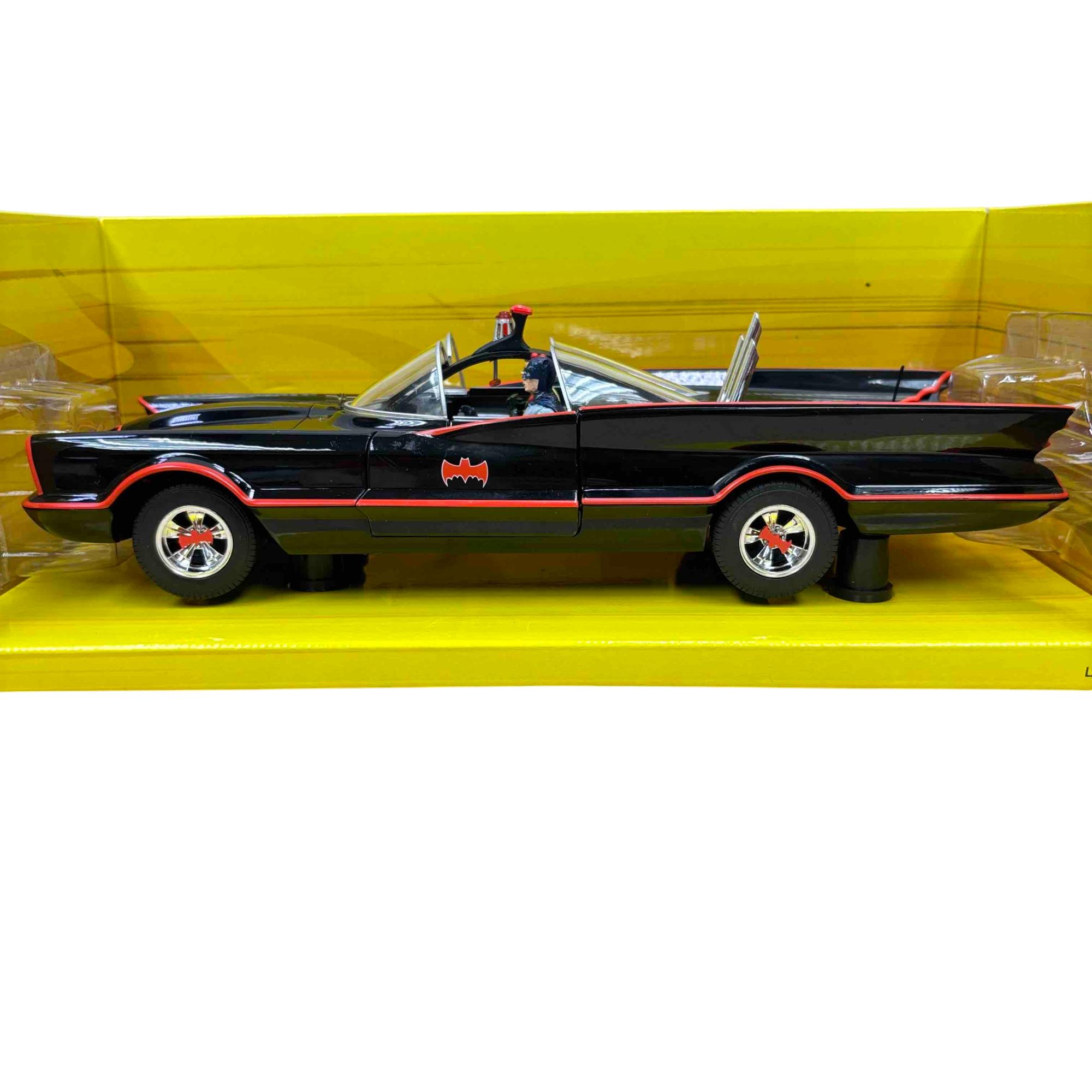 Hot Wheels 1966 TV Series 1:18 Scale Model Batmobile L2090
