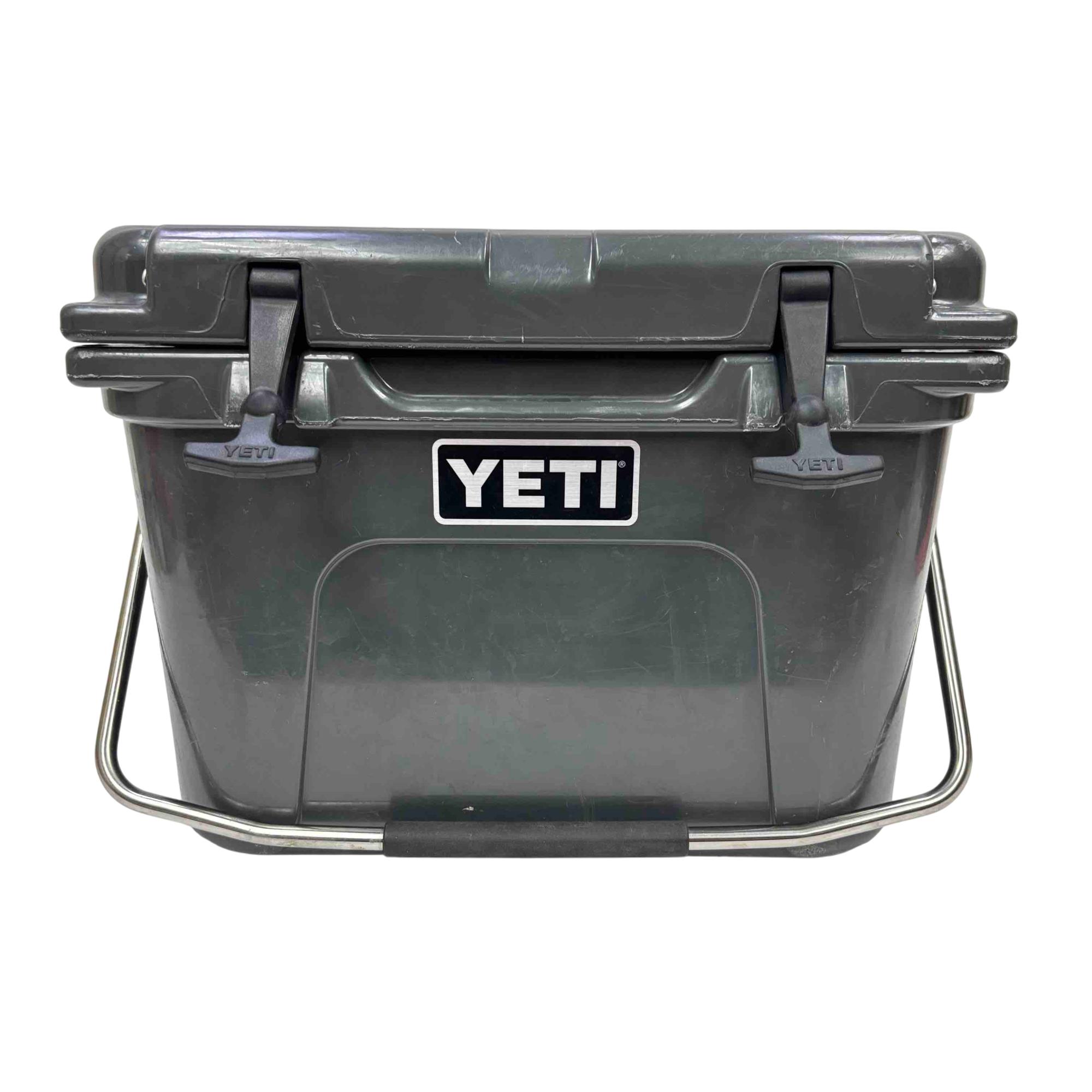 YETI Roadie 20 Charcoal Gray Portable Cooler YR20106