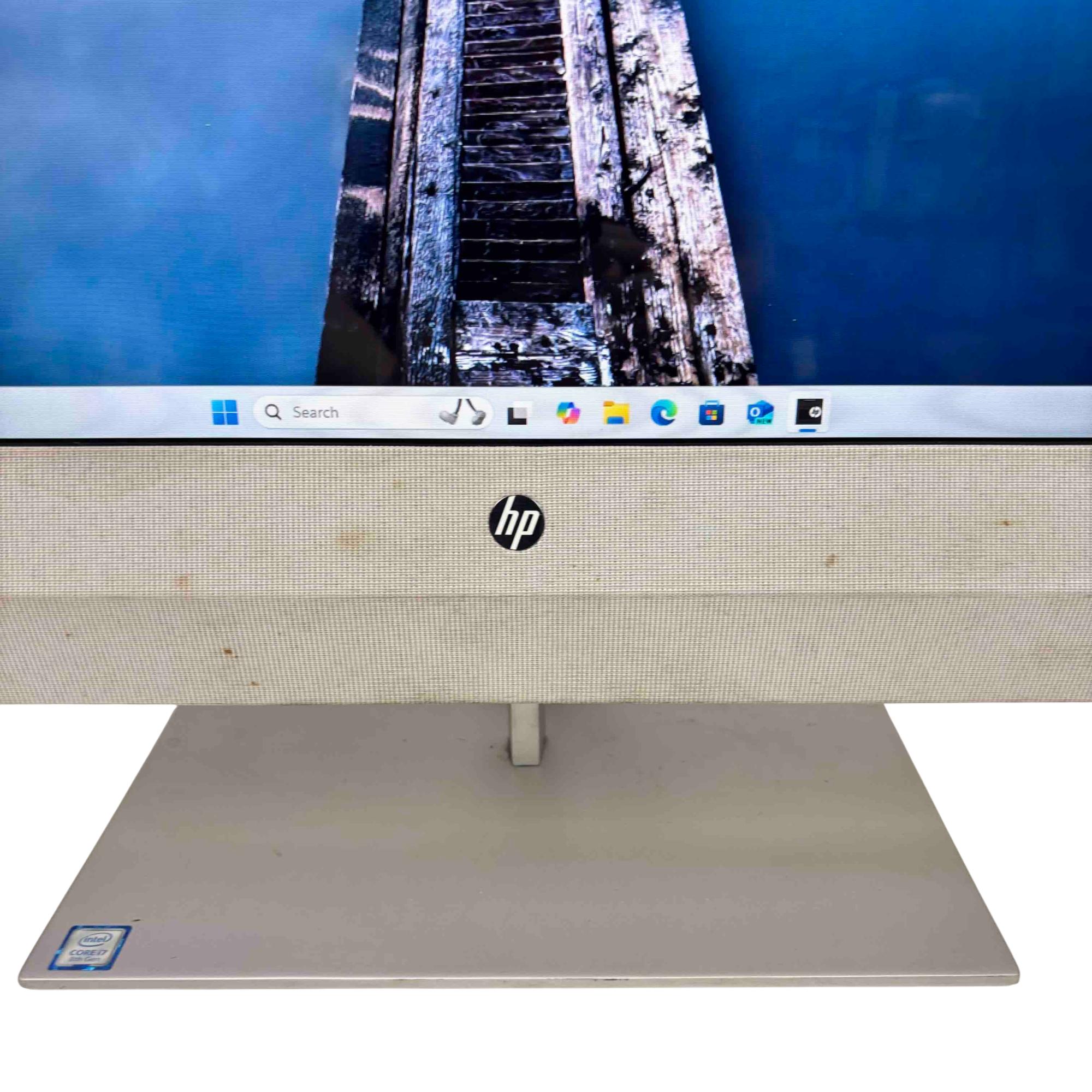 HP Pavilion All-In-One 27-xa0014 Core -7-8700T 2.40GHz 12GB RAM