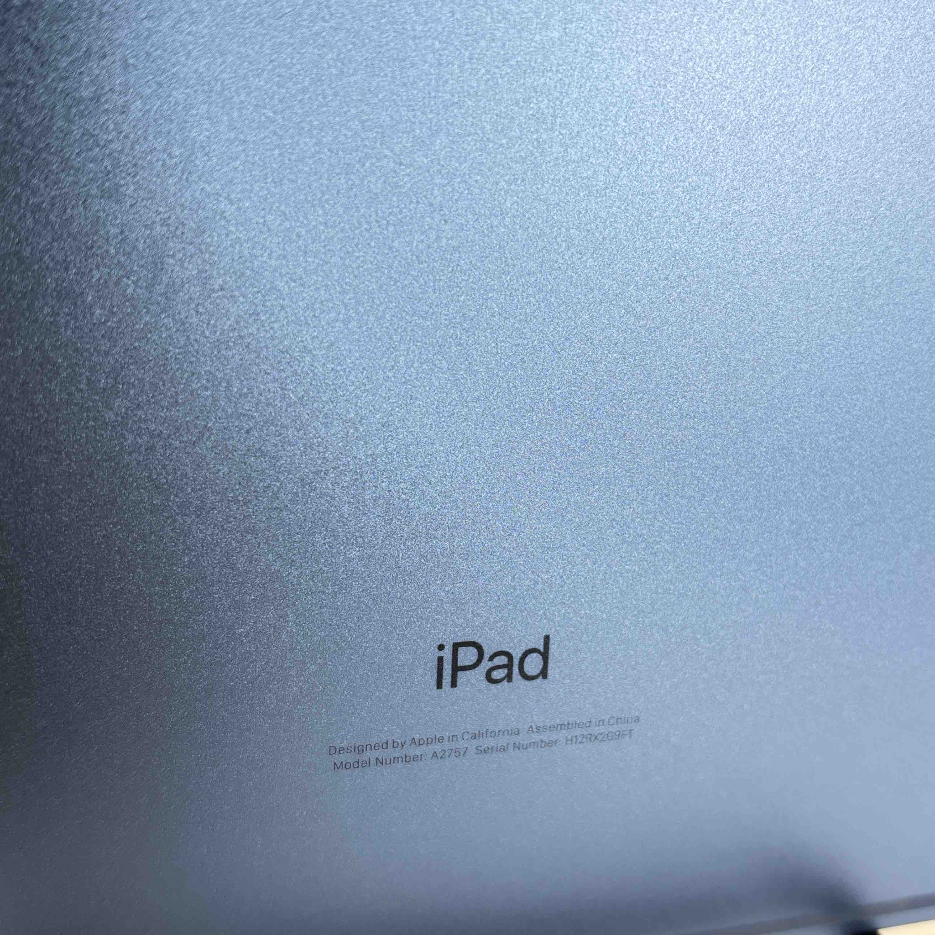 Apple iPad 10th Gen MQ6K3LL/A 64GB Wi-Fi Cellular 10.9'' Tablet - Blue