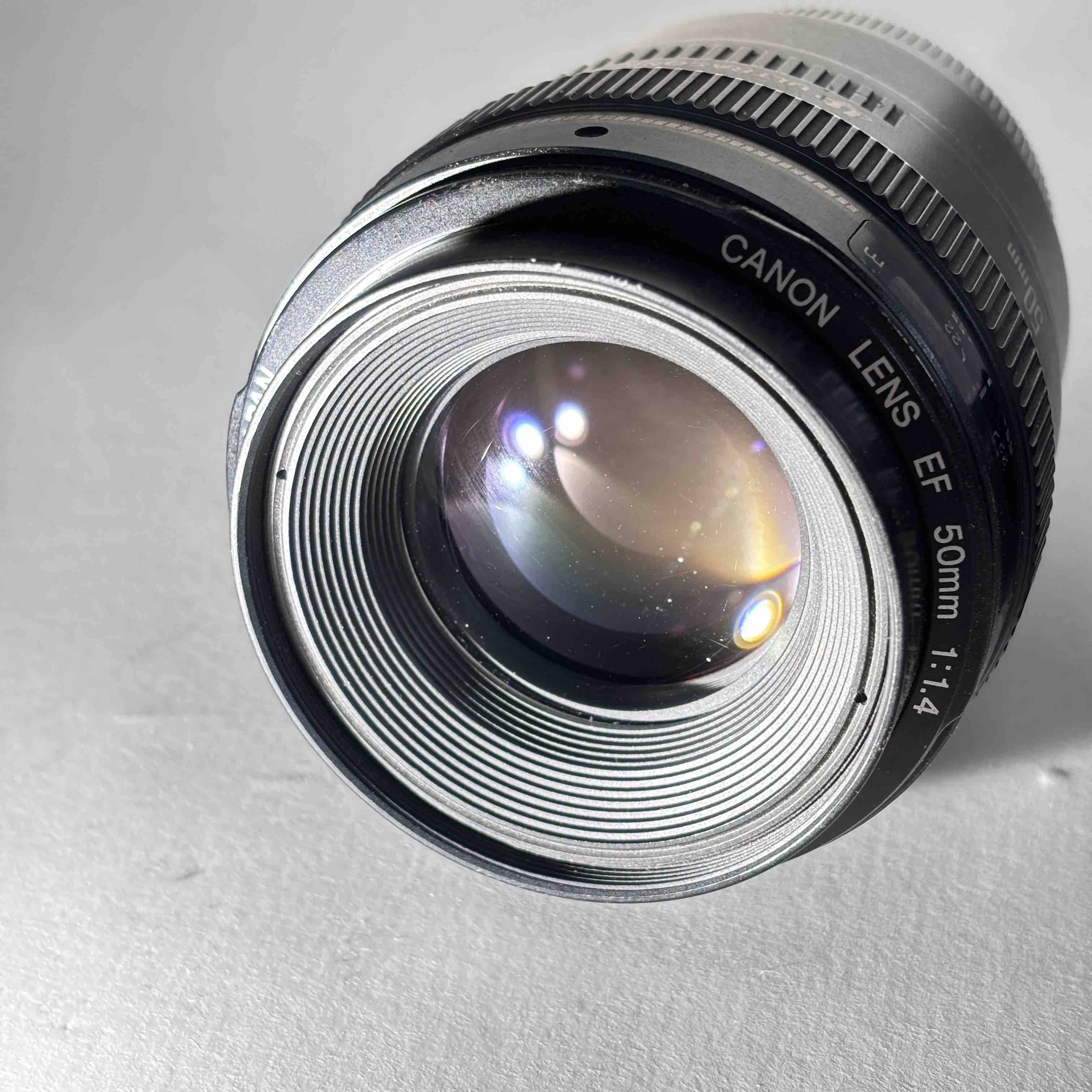 Canon レンズ　EF 50mm 1:1.4 Amazon.com : Canon EF 50mm f/1.4 USM Standard and Medium